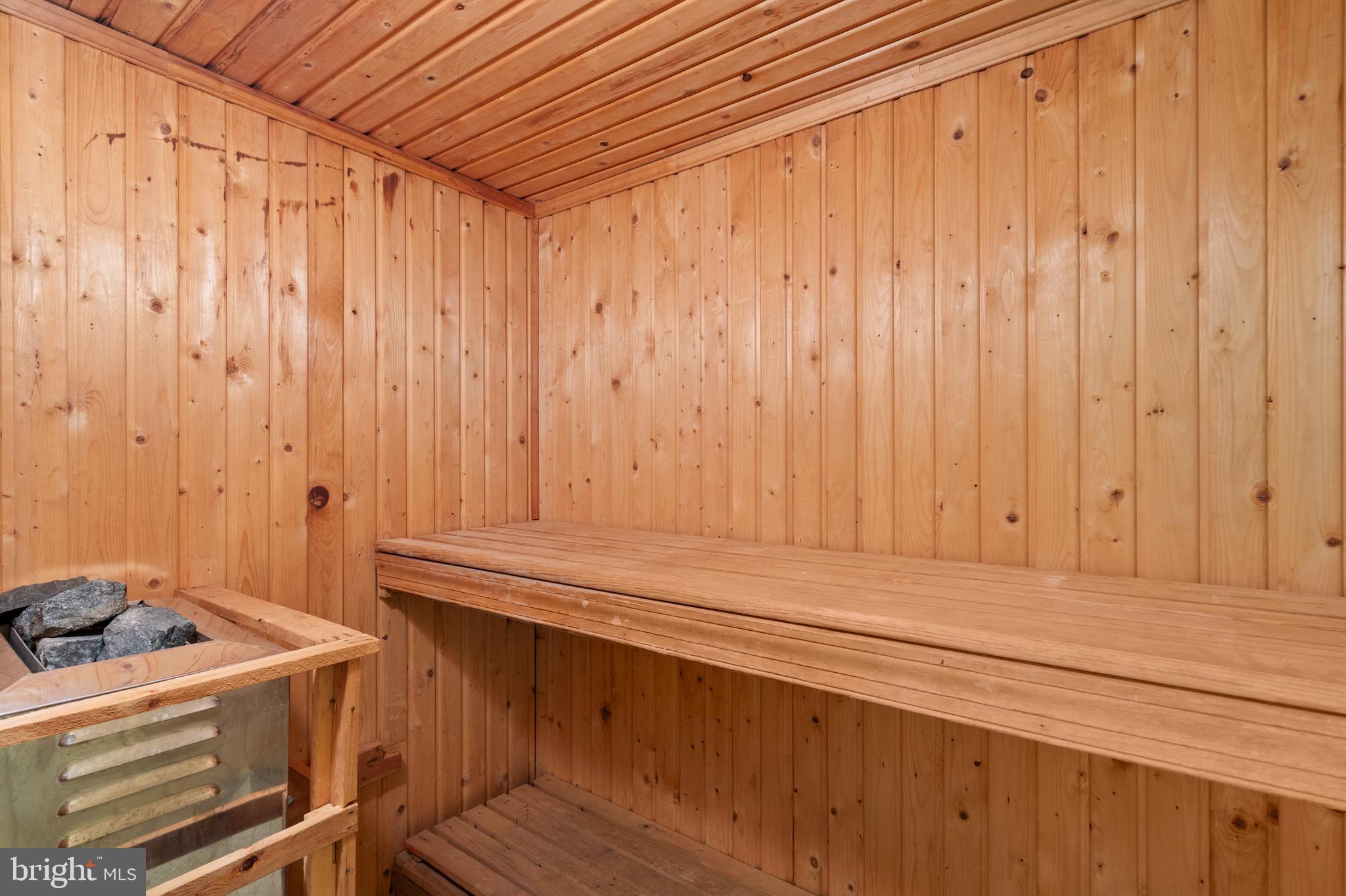 DOVER BALMORAL RIVERWOOD - Residential