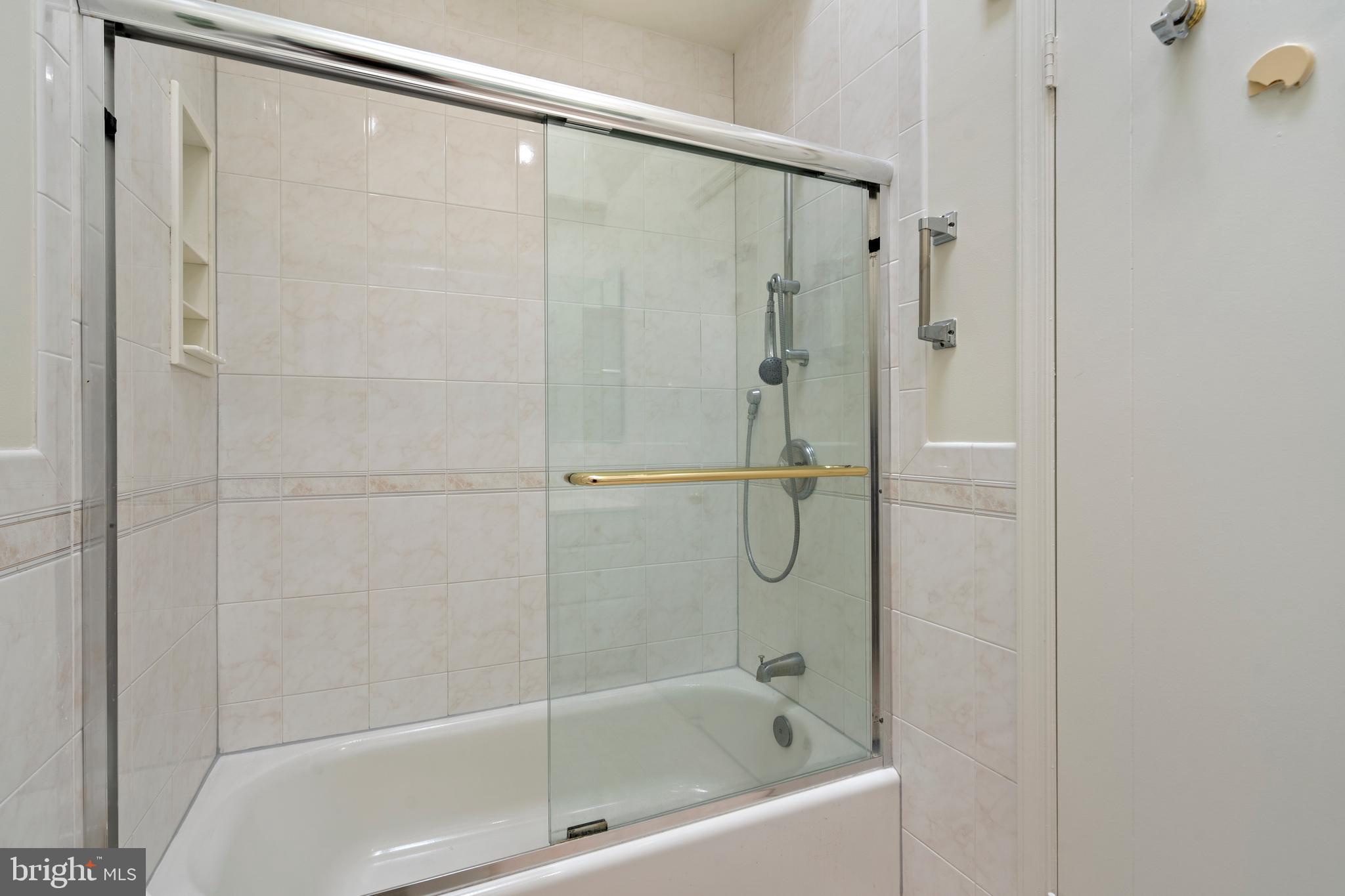 DOVER BALMORAL RIVERWOOD - Residential