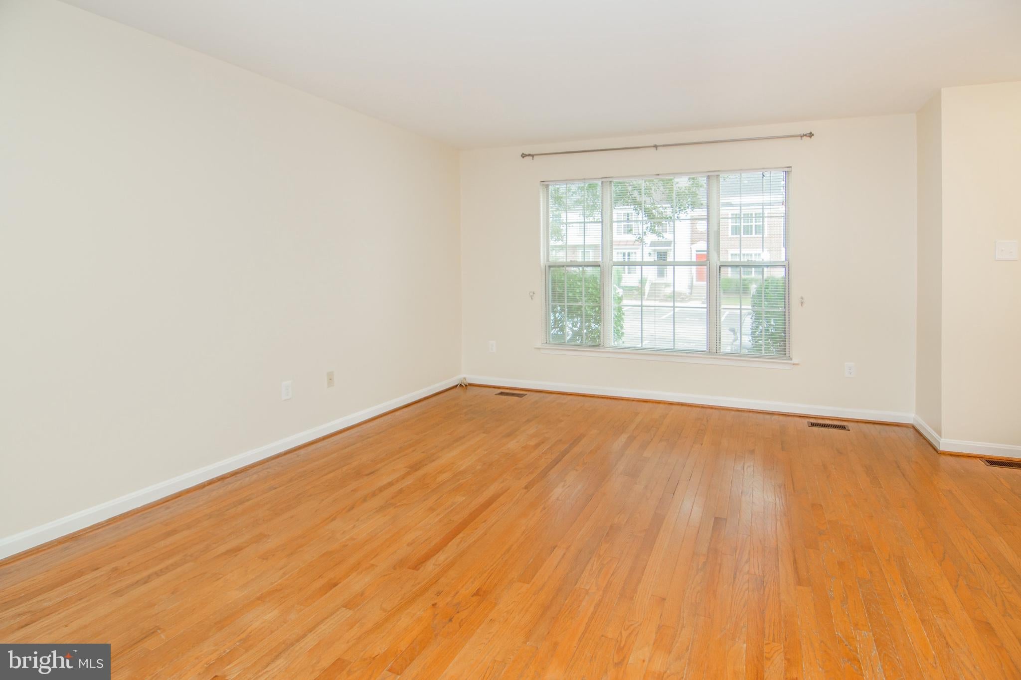 632 LIONS GATE LANE