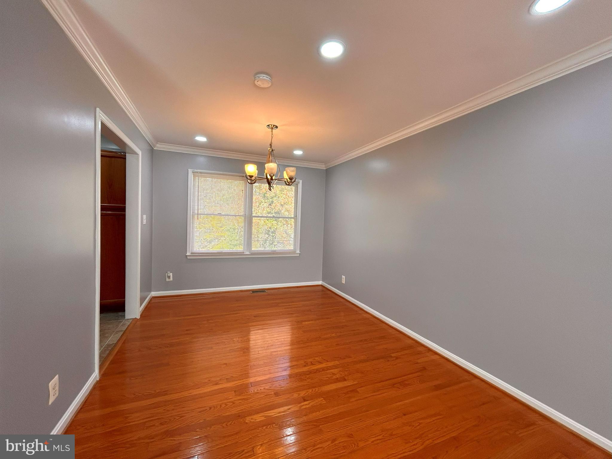 SHADOW WOODS - Residential Lease