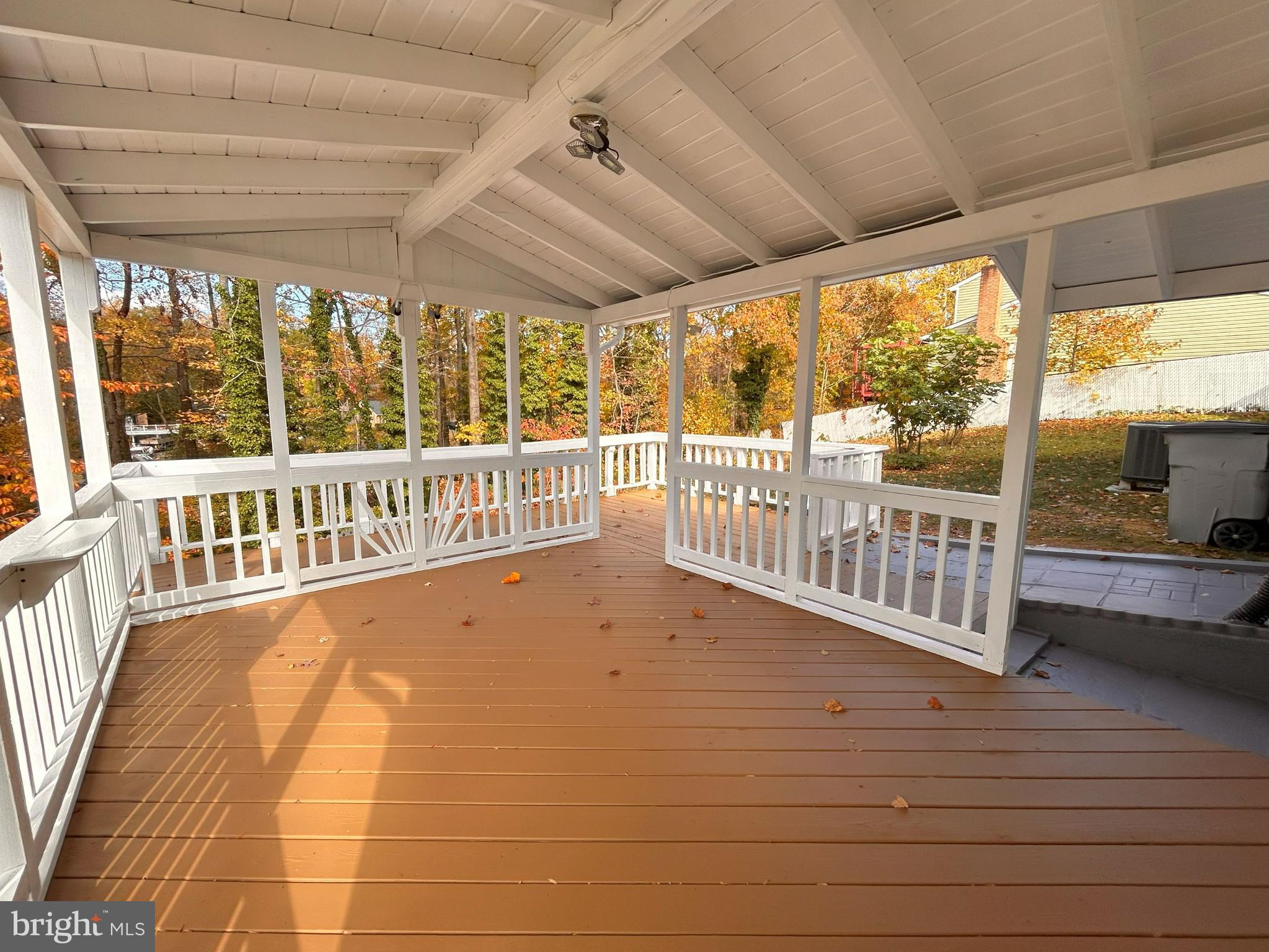 SHADOW WOODS - Residential Lease