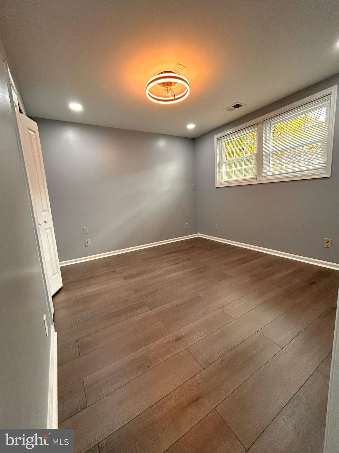 SHADOW WOODS - Residential Lease