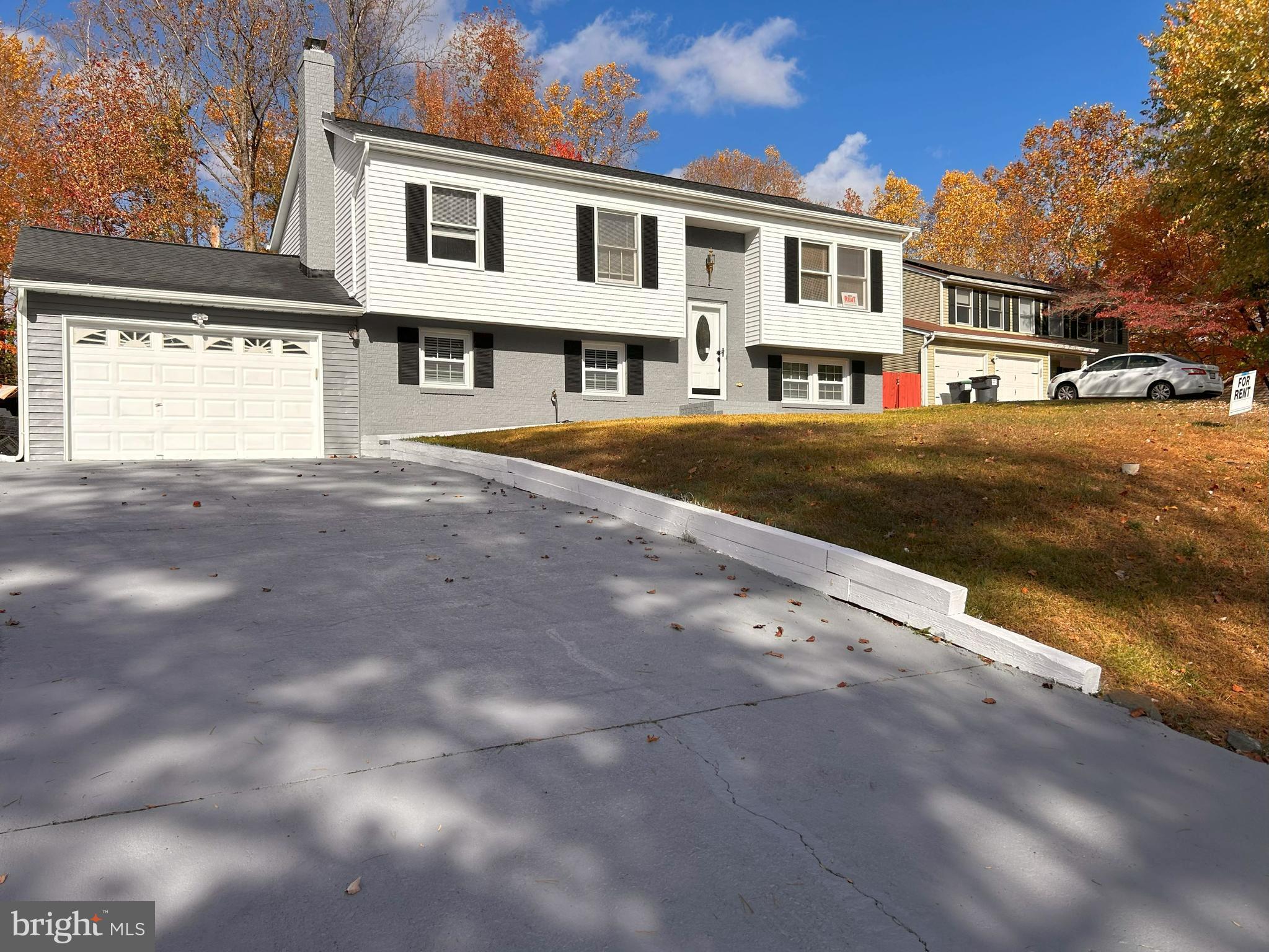 SHADOW WOODS - Residential Lease