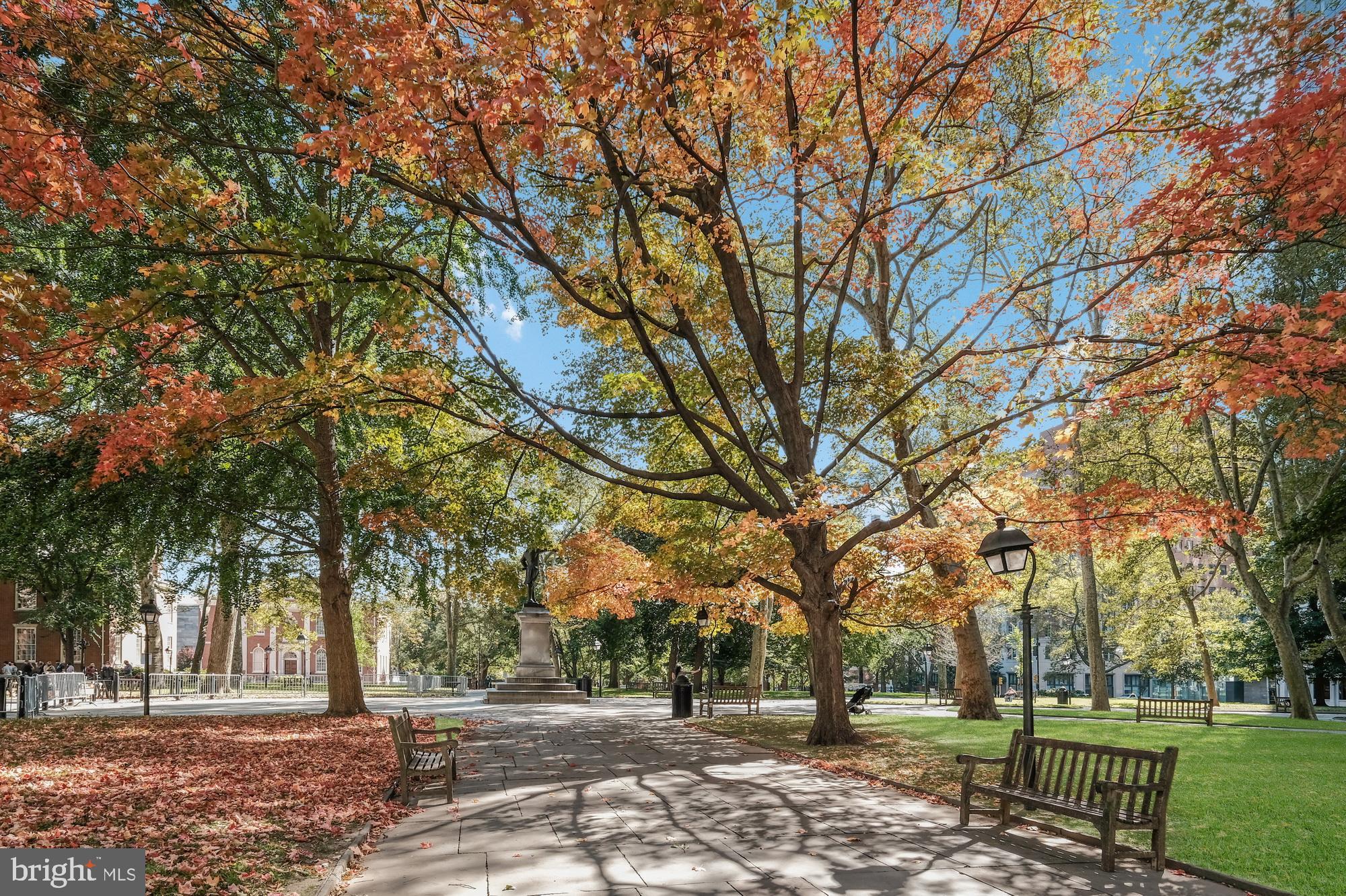 WASHINGTON SQ - Residential