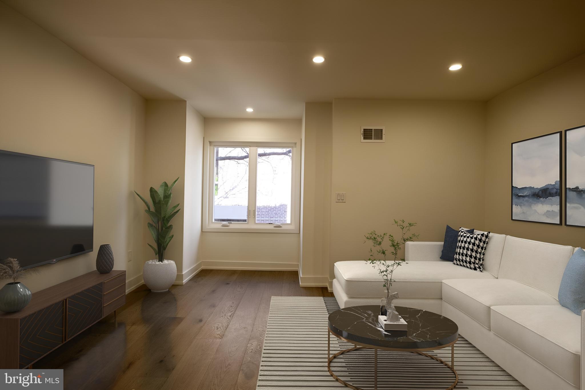 WASHINGTON SQ - Residential