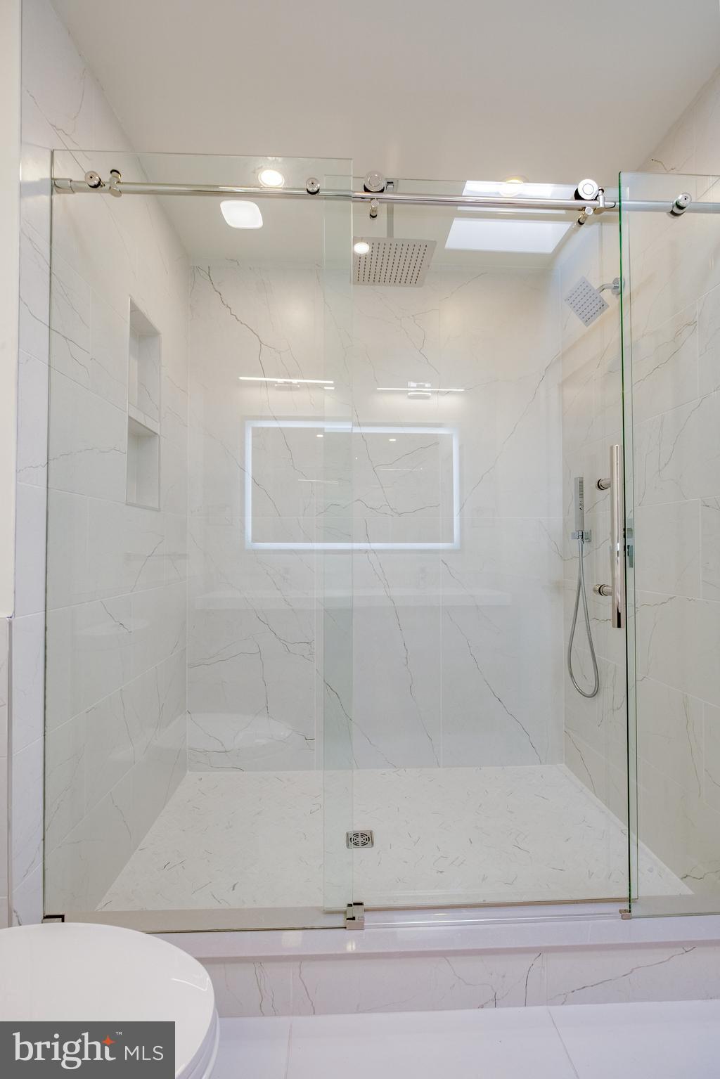 WASHINGTON SQ - Residential