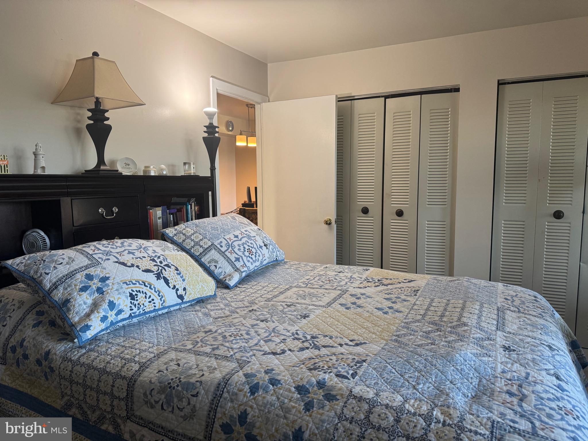 CHRISTOPHER COURT - Residential