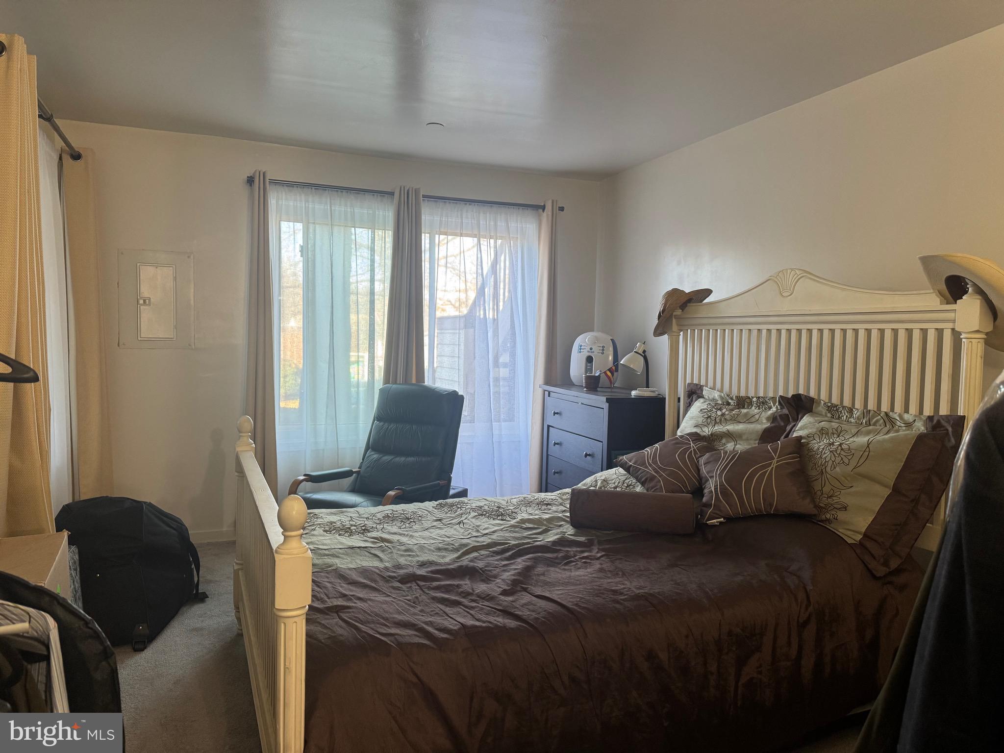 CHRISTOPHER COURT - Residential