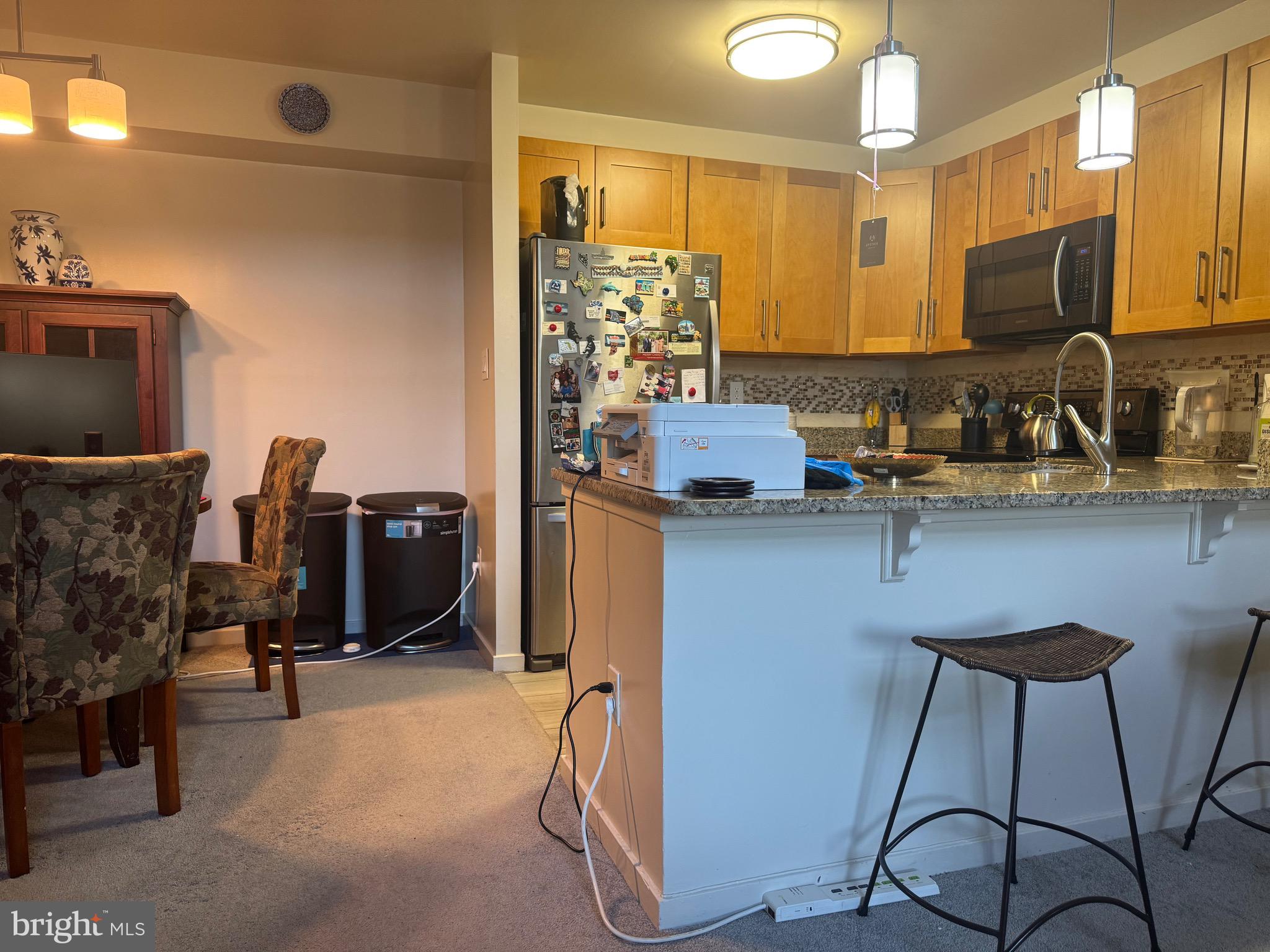 CHRISTOPHER COURT - Residential