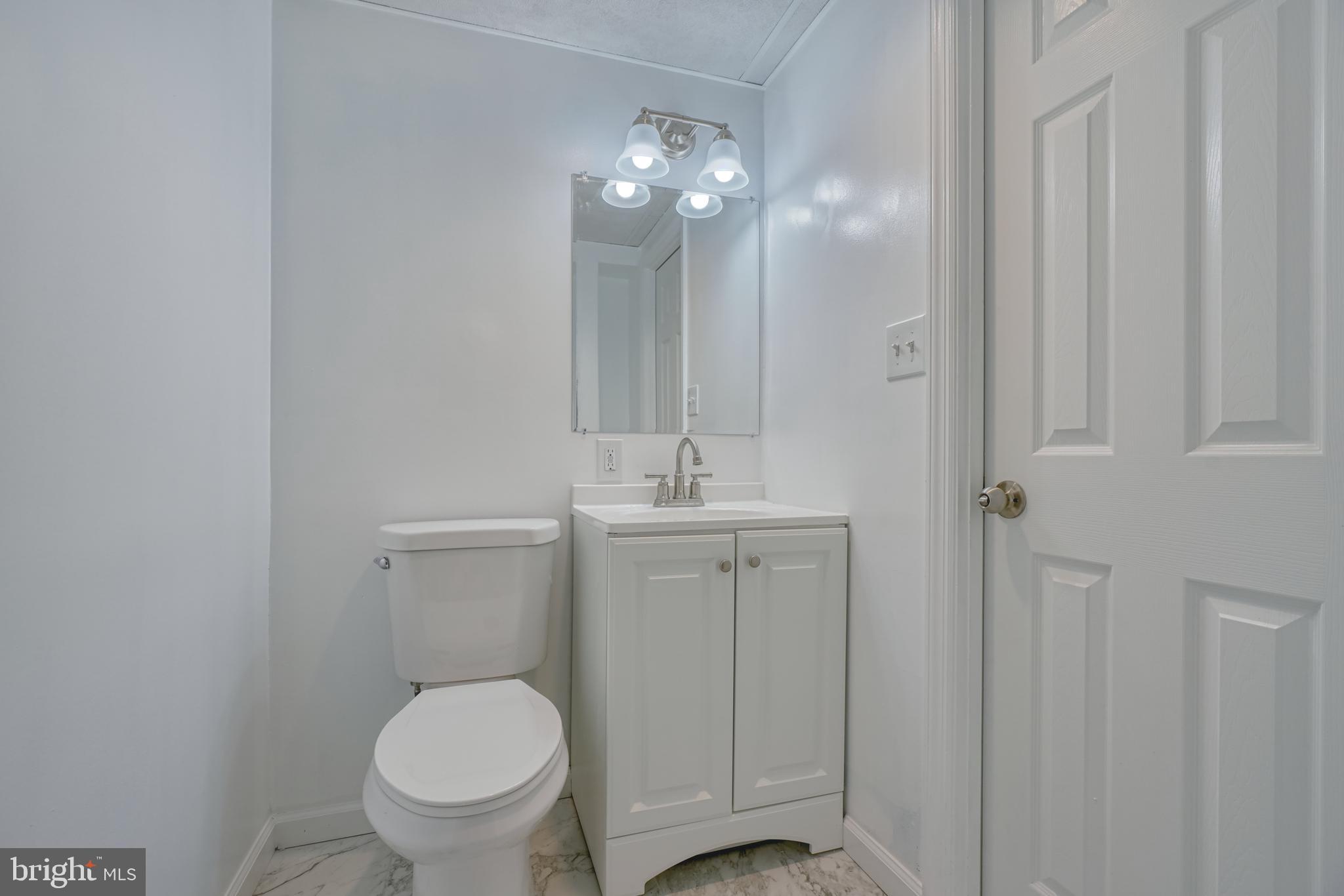 CLOVERFIELD MANOR - Residential Lease