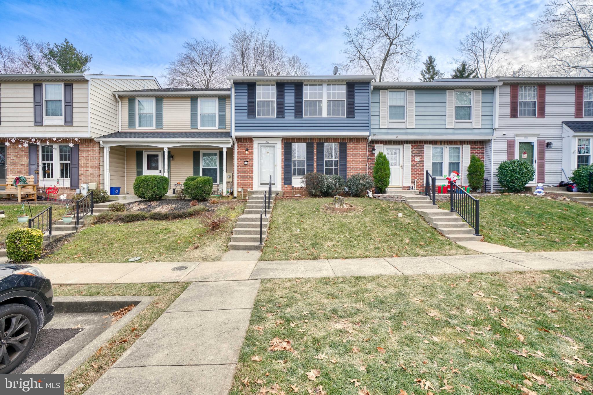 CLOVERFIELD MANOR - Residential Lease