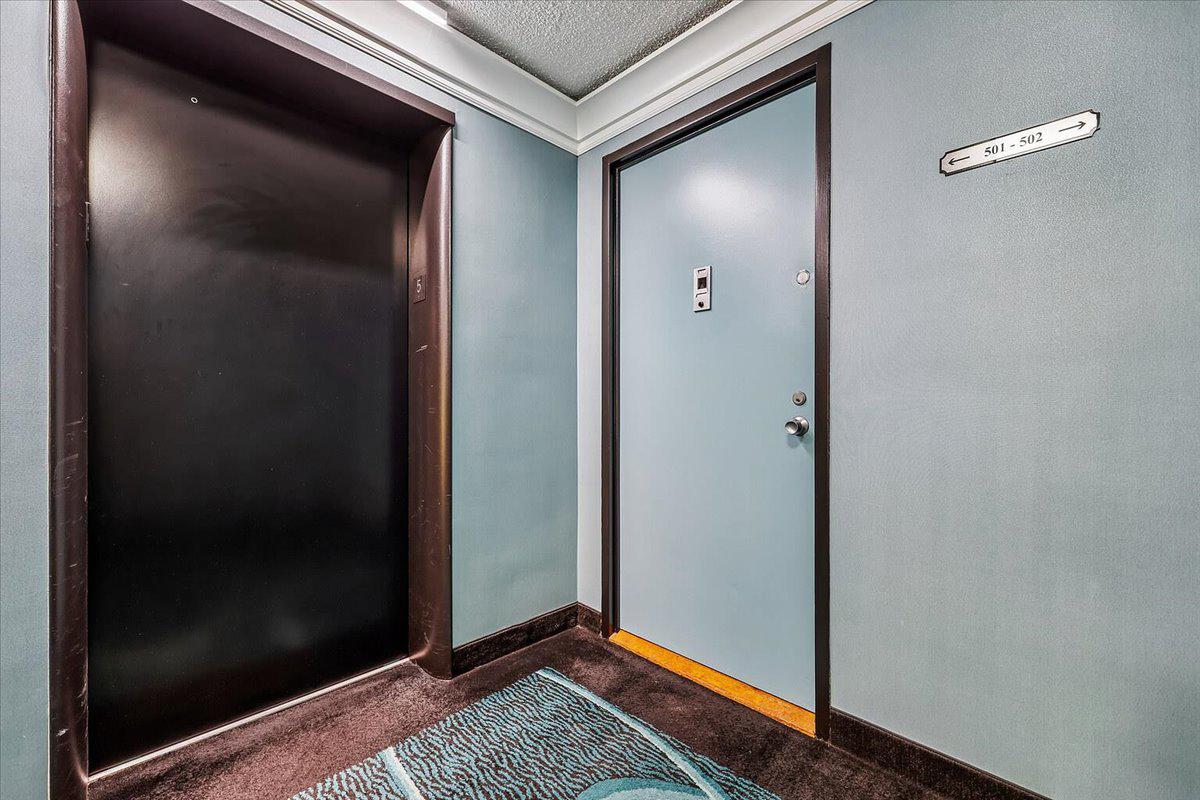 10401 GROSVENOR PLACE 501
