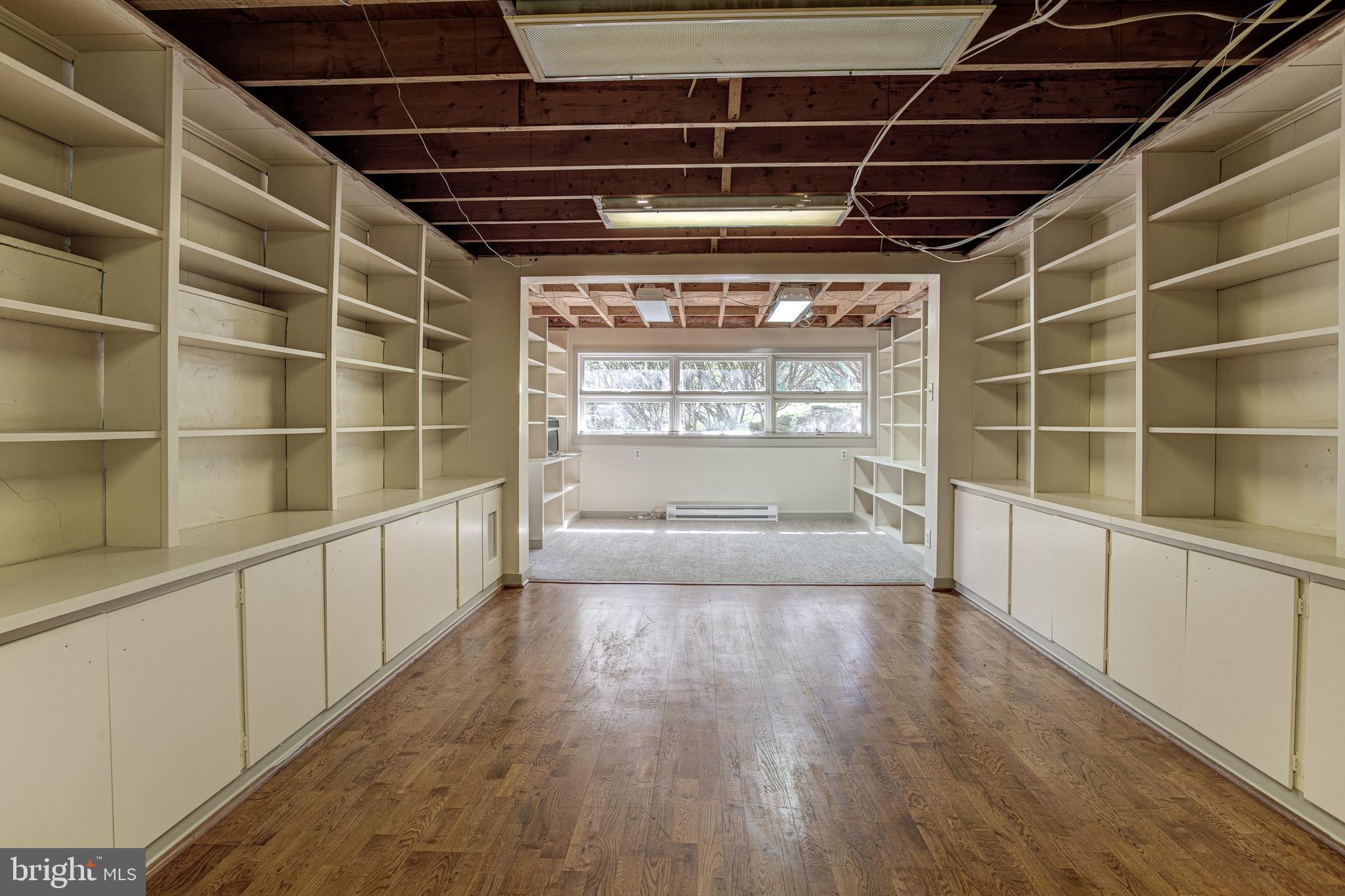 HARRIS ACRES - Residential