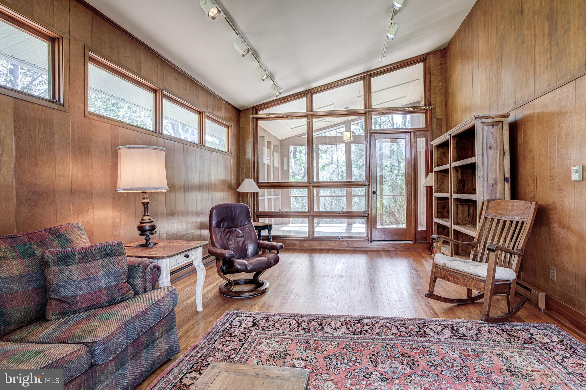 HARRIS ACRES - Residential