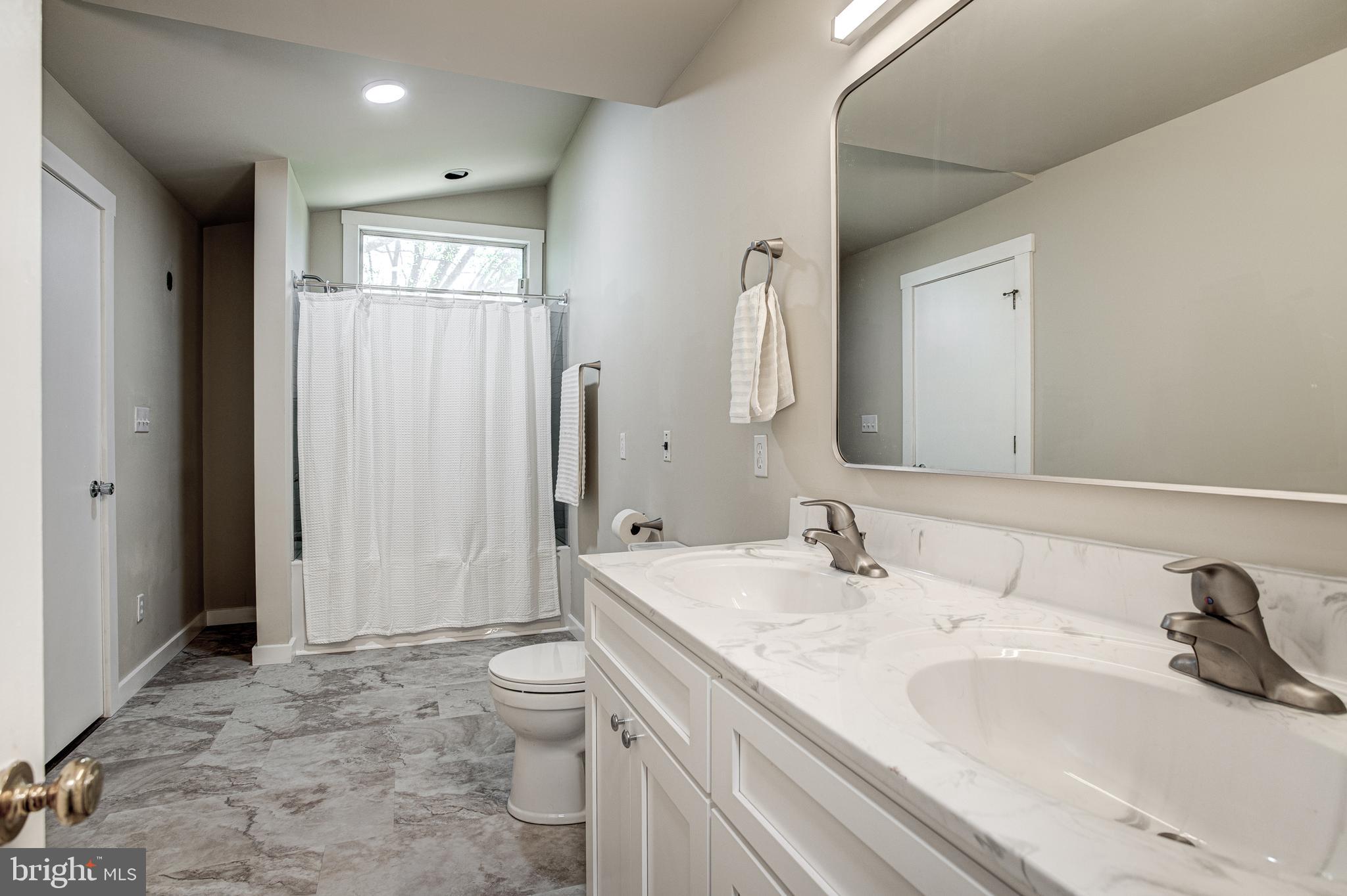 HARRIS ACRES - Residential