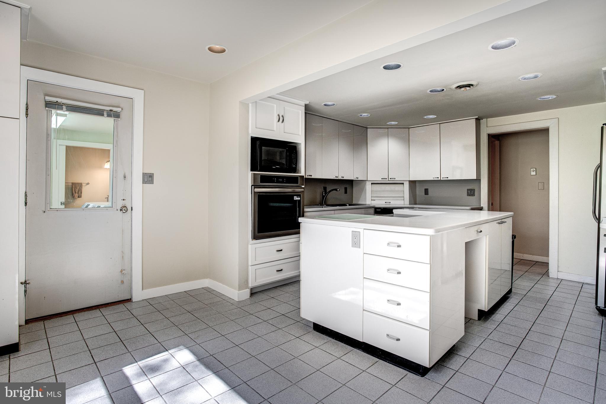 HARRIS ACRES - Residential