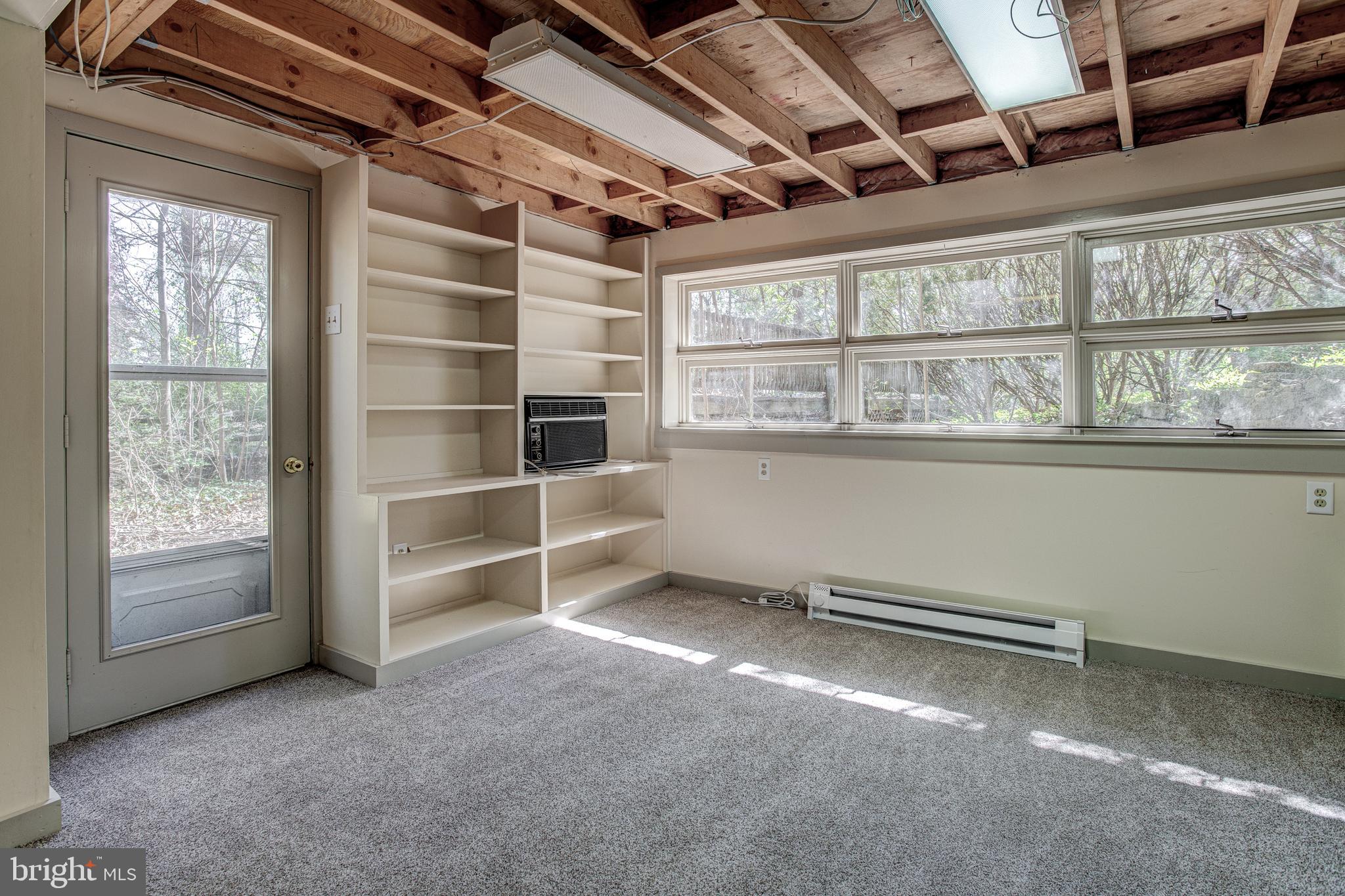 HARRIS ACRES - Residential