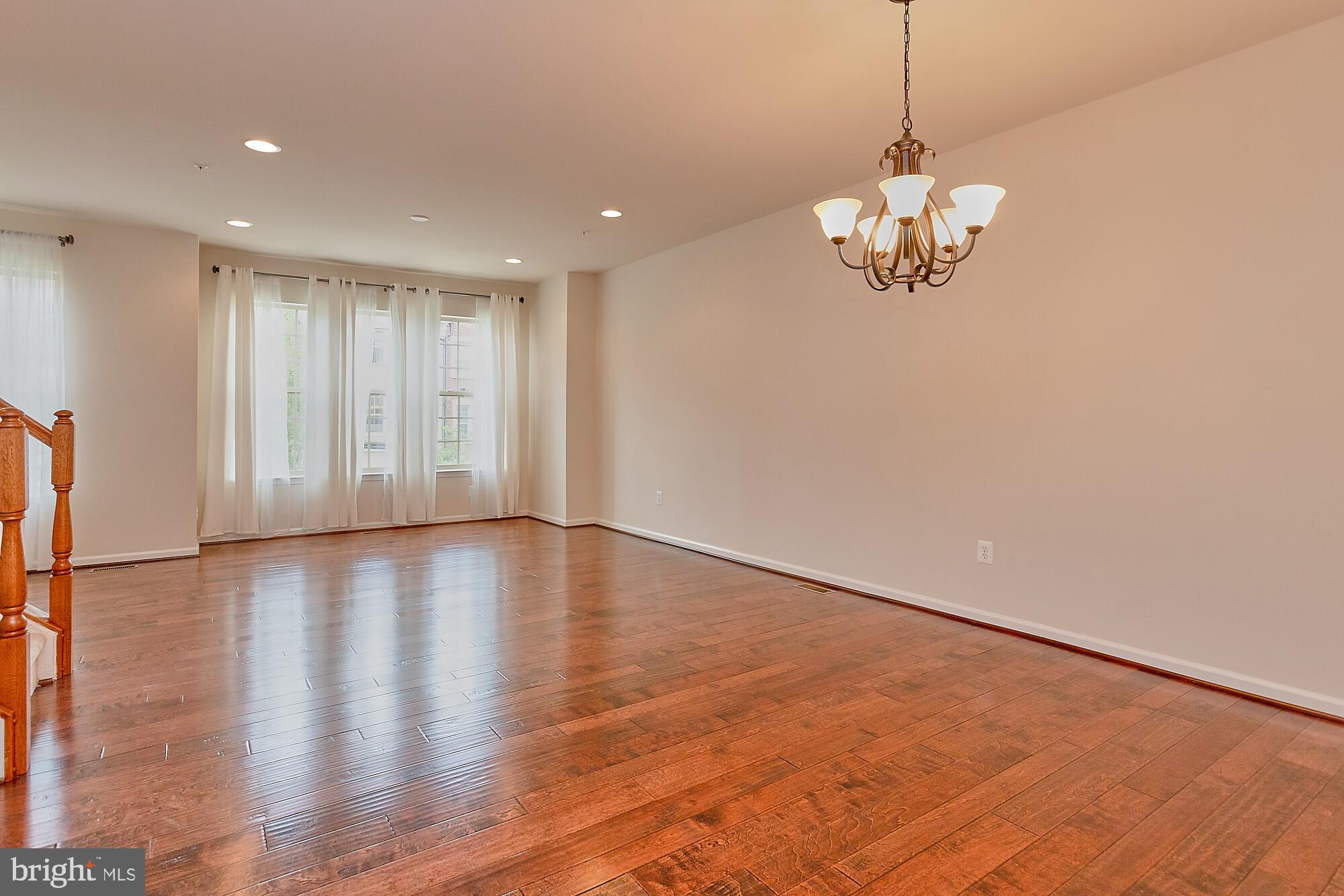 POTOMAC OVERLOOK CONDO - Residential Lease