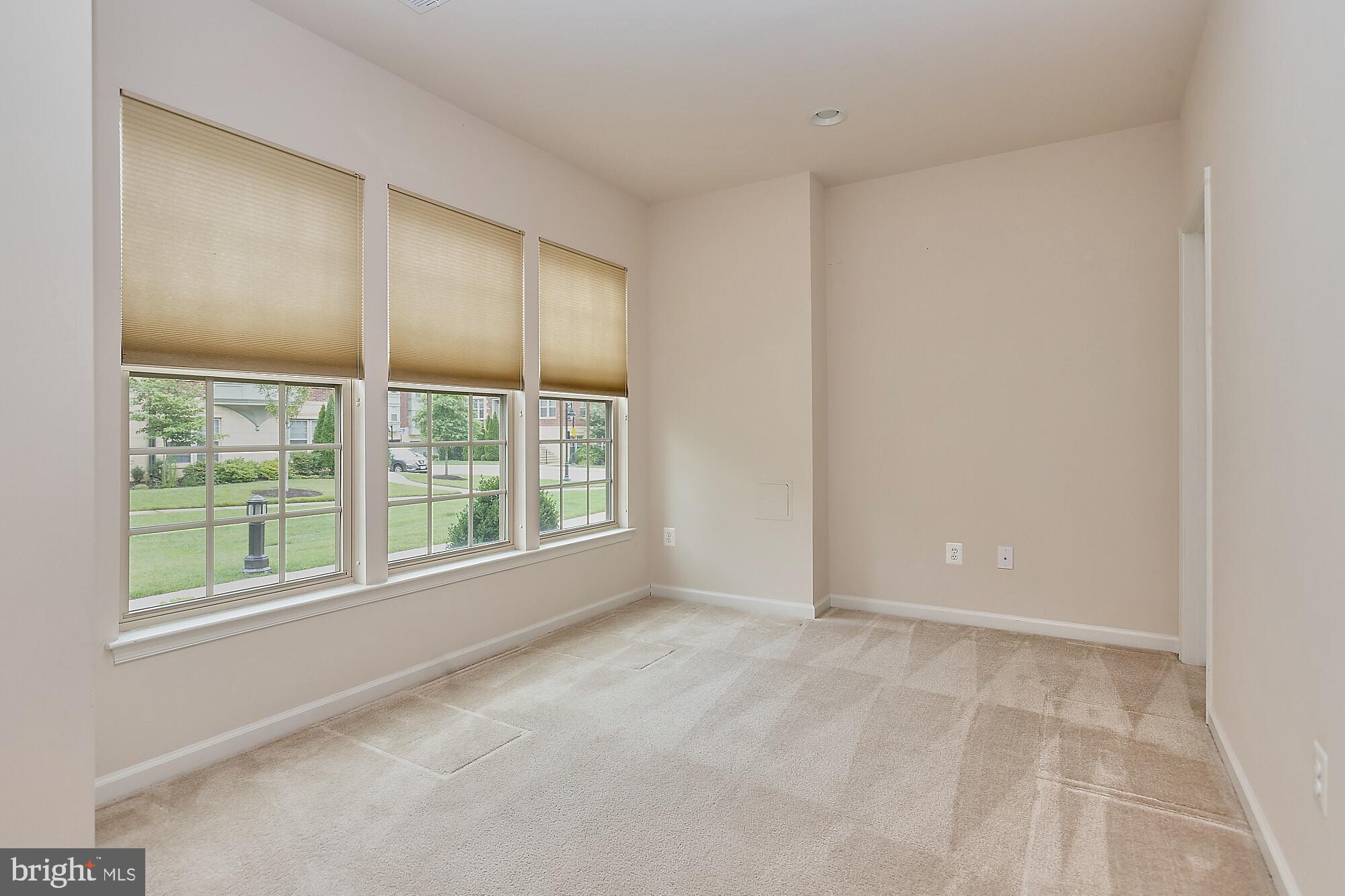 POTOMAC OVERLOOK CONDO - Residential Lease