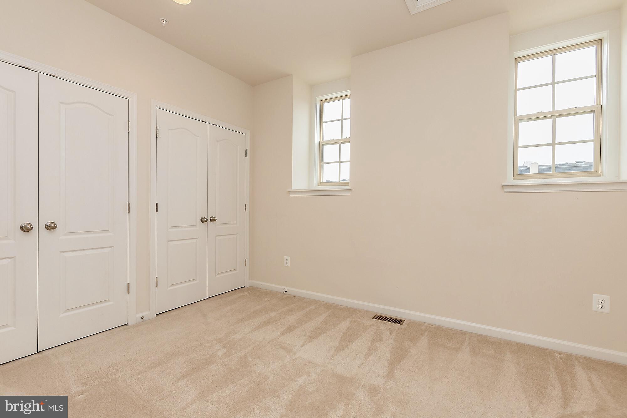 POTOMAC OVERLOOK CONDO - Residential Lease