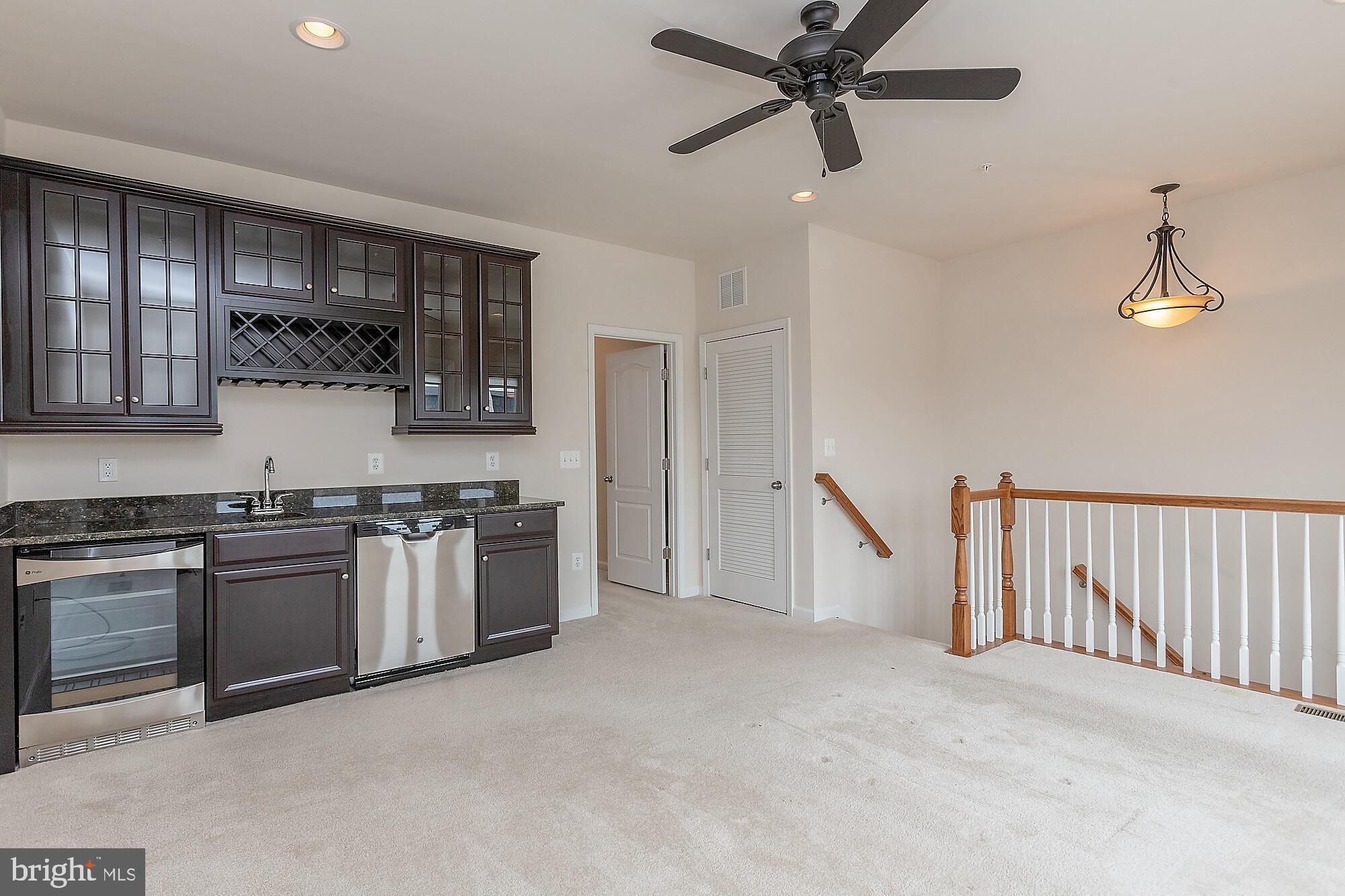 POTOMAC OVERLOOK CONDO - Residential Lease