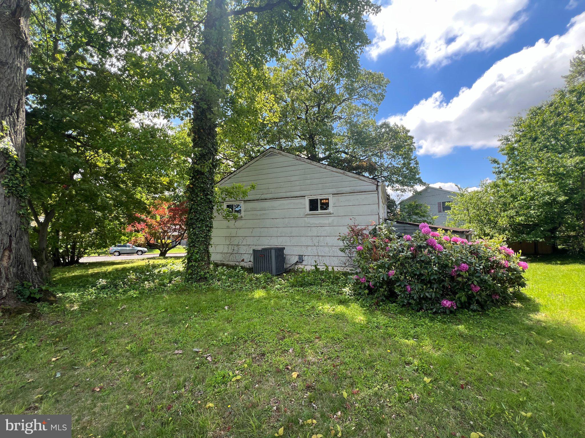 ABINGTON WOODS - Residential