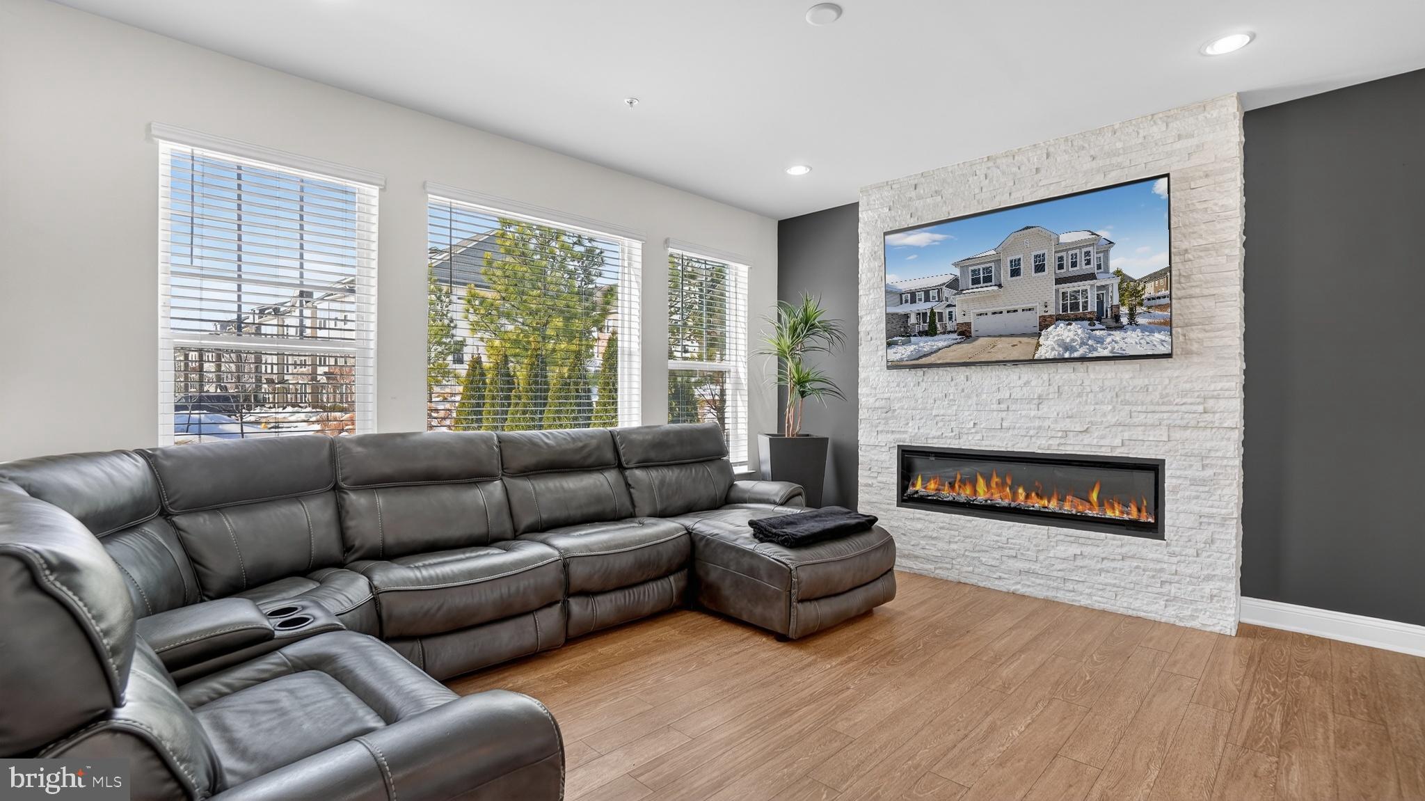 TANYARD COVE NORTH - Residential