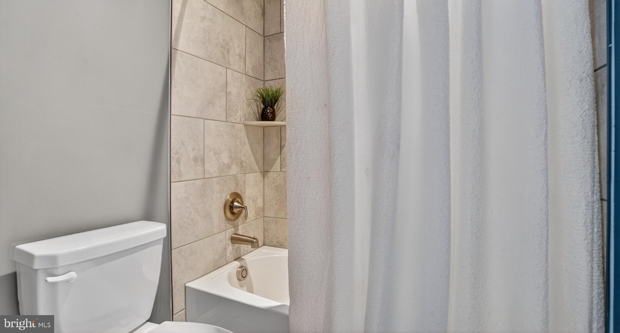 TANYARD COVE NORTH - Residential