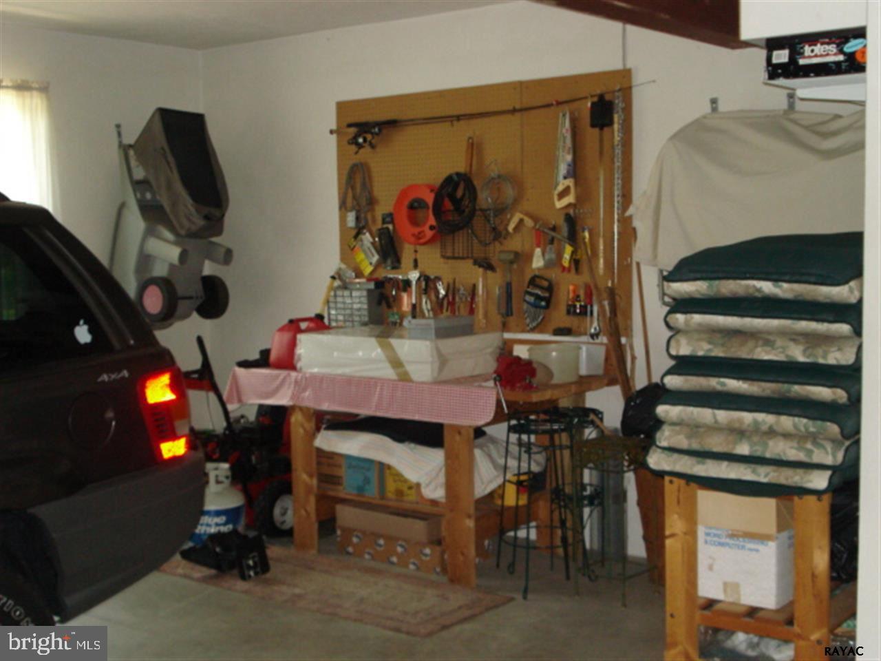 CHESTNUT RUN - Residential