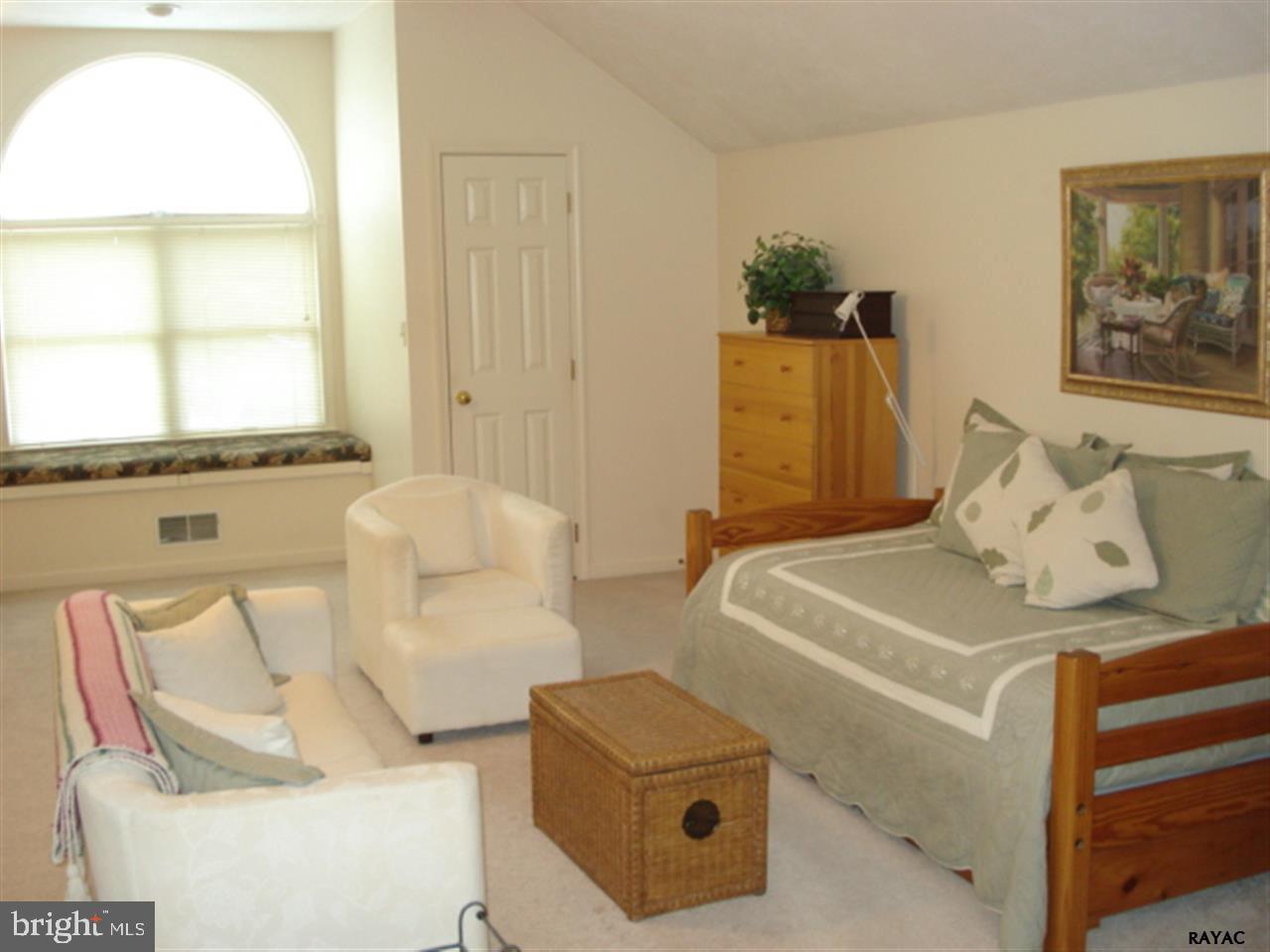 CHESTNUT RUN - Residential