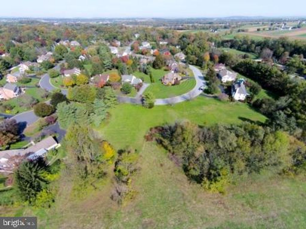 Photo of 1339 Beaconfield Lane, LANCASTER, PA 17601 (MLS # PALA2029314)
