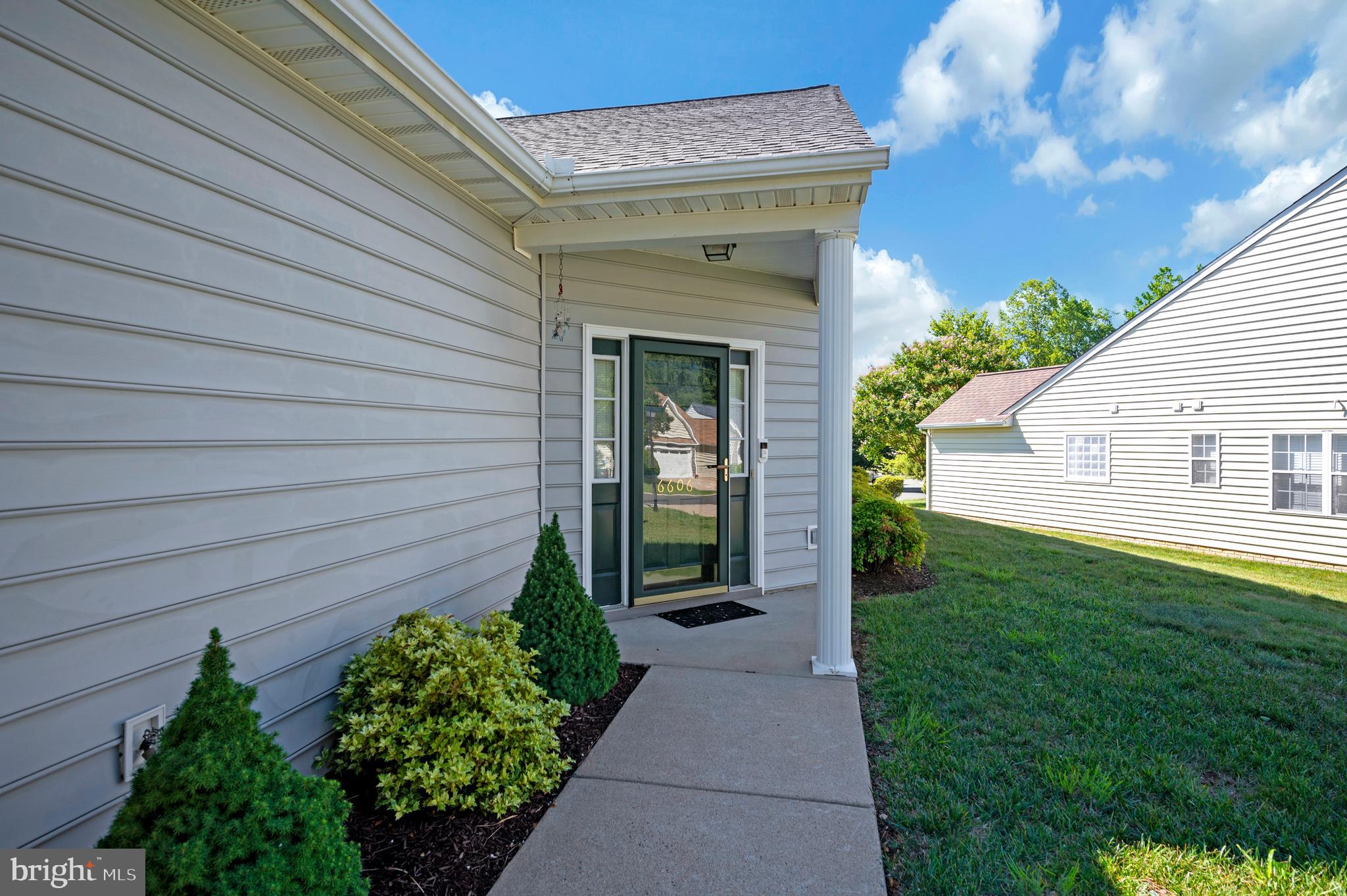 6606 TWIN CEDARS COURT