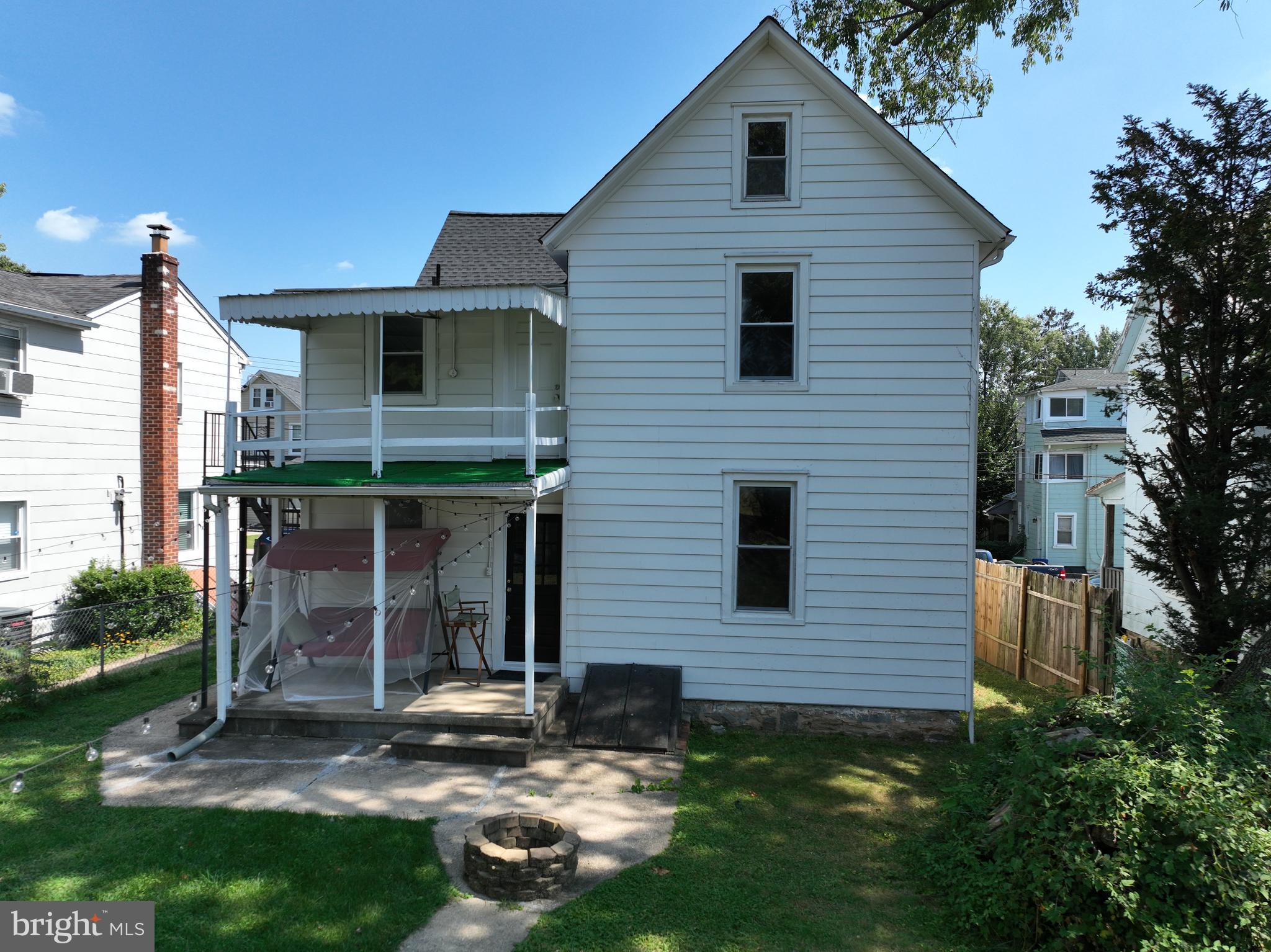 LAURAVILLE HISTORIC DISTRICT - Residential