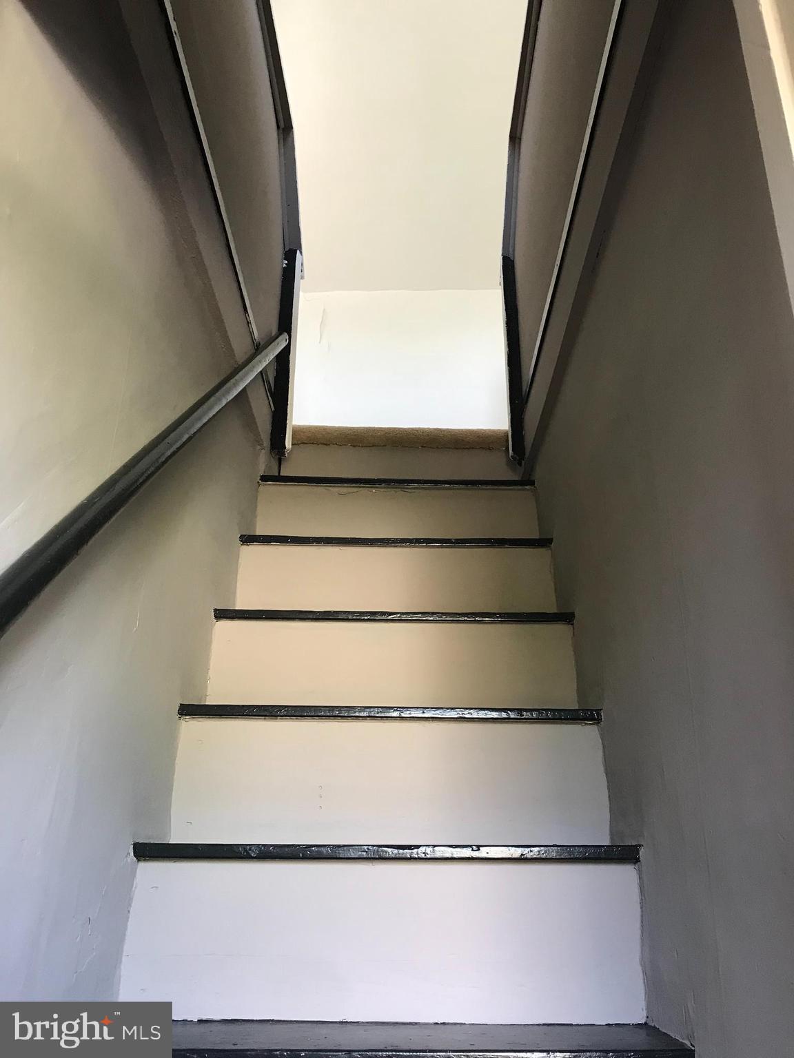 LAURAVILLE HISTORIC DISTRICT - Residential