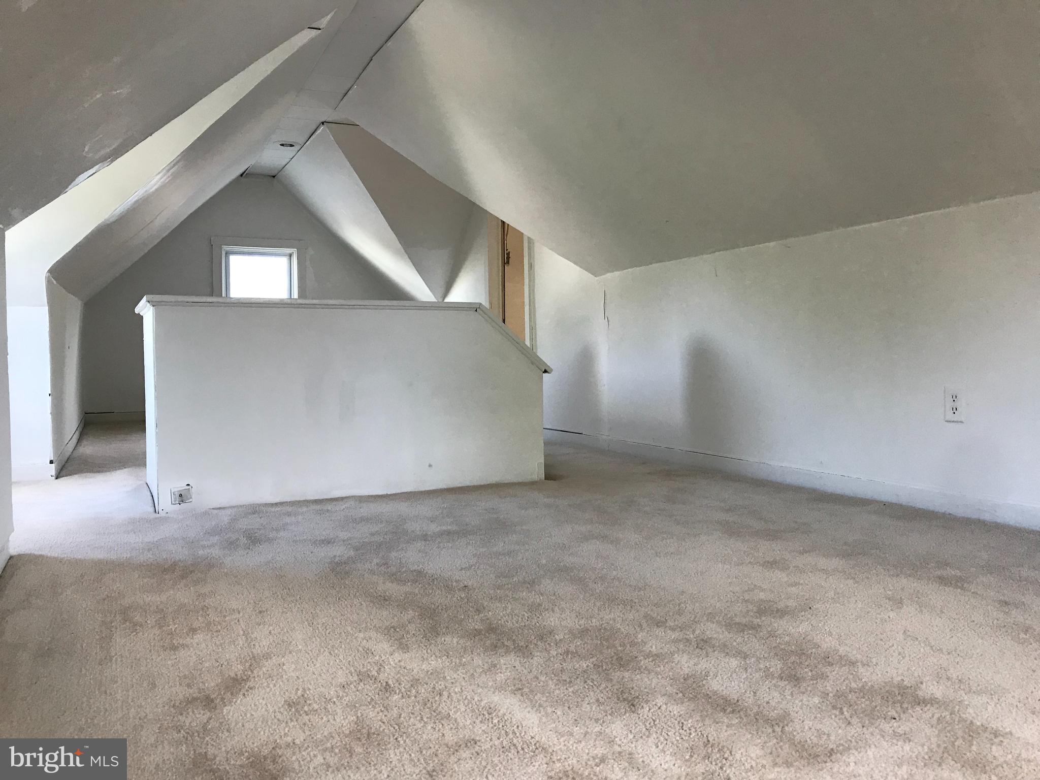 LAURAVILLE HISTORIC DISTRICT - Residential