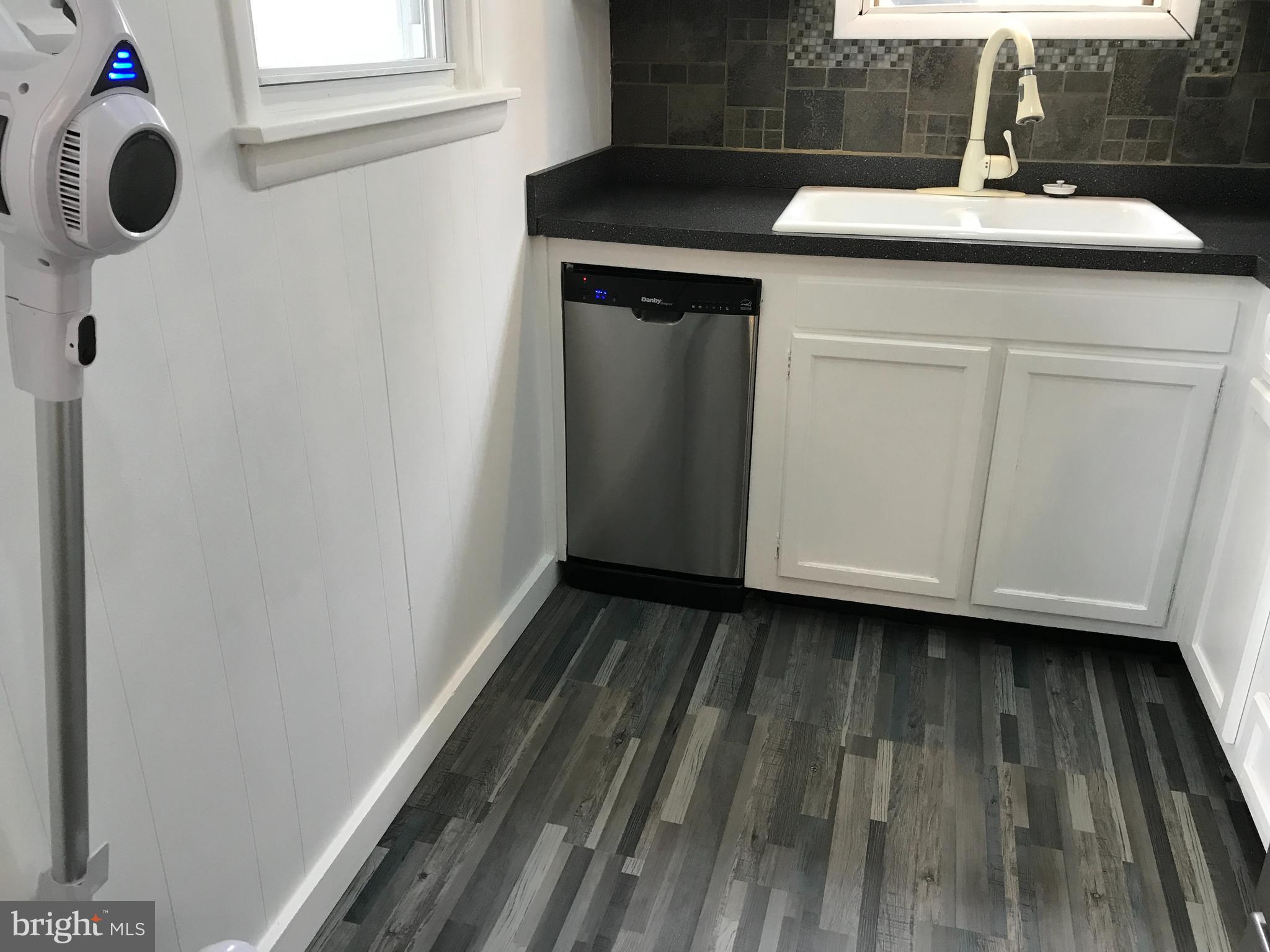 LAURAVILLE HISTORIC DISTRICT - Residential