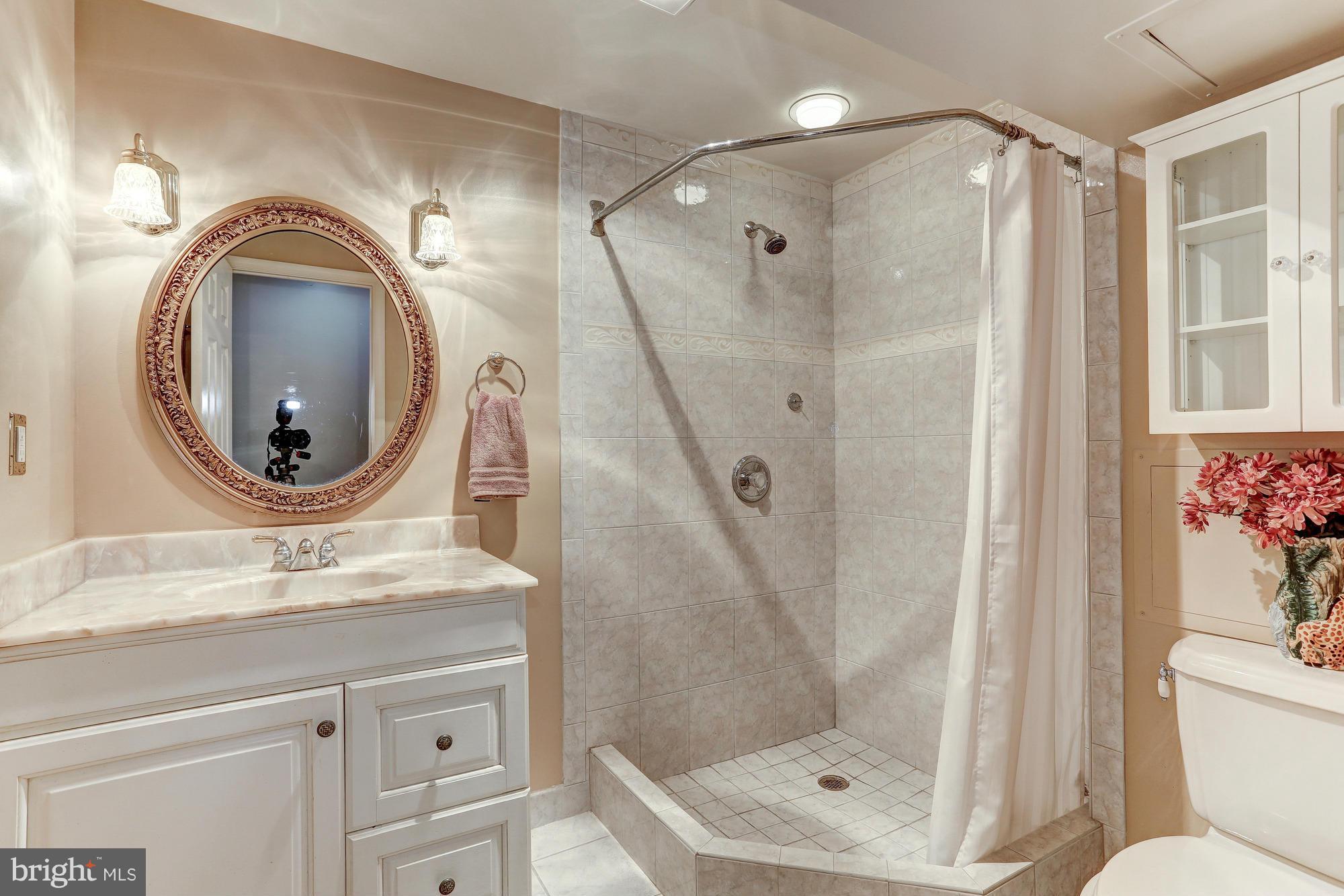 FRANKLIN FARM - Residential