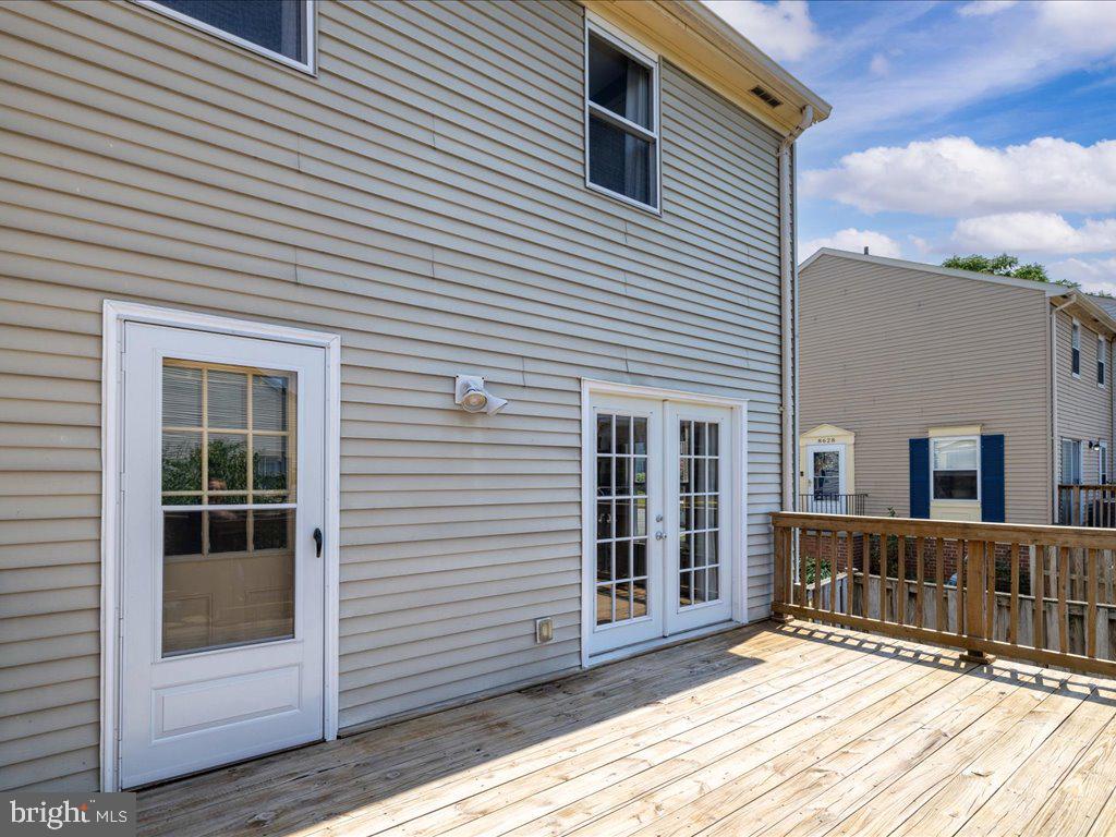 ELIZABETHS LANDING - Residential