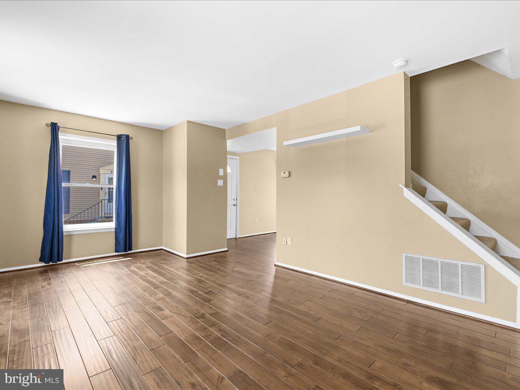 ELIZABETHS LANDING - Residential