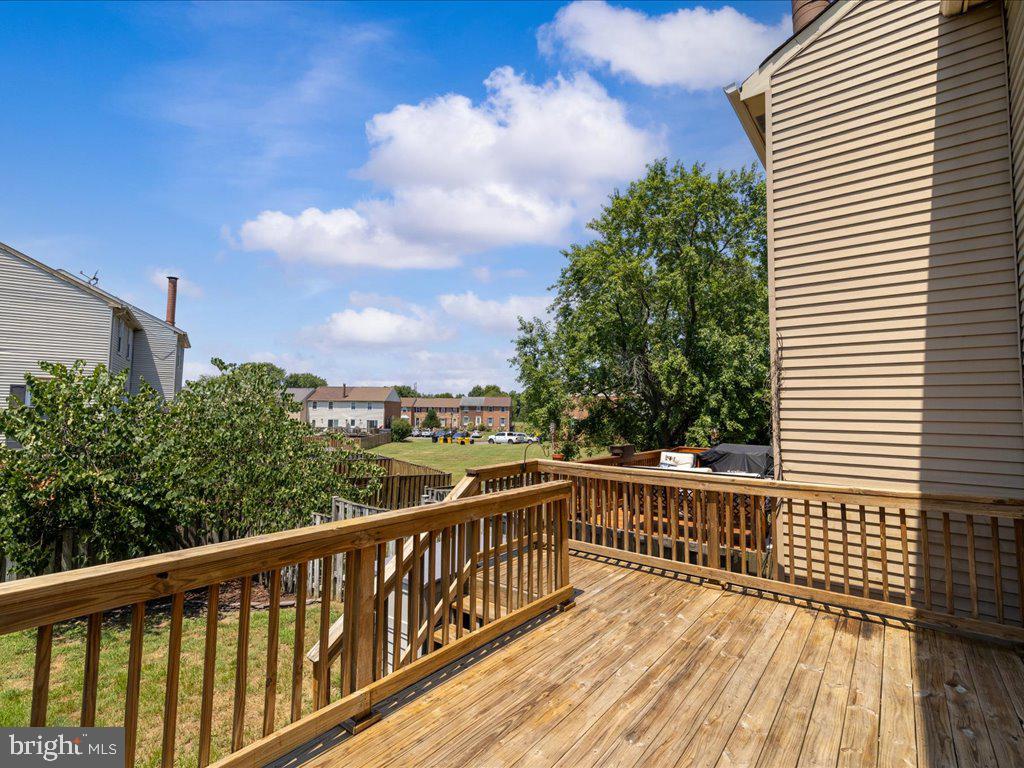 ELIZABETHS LANDING - Residential