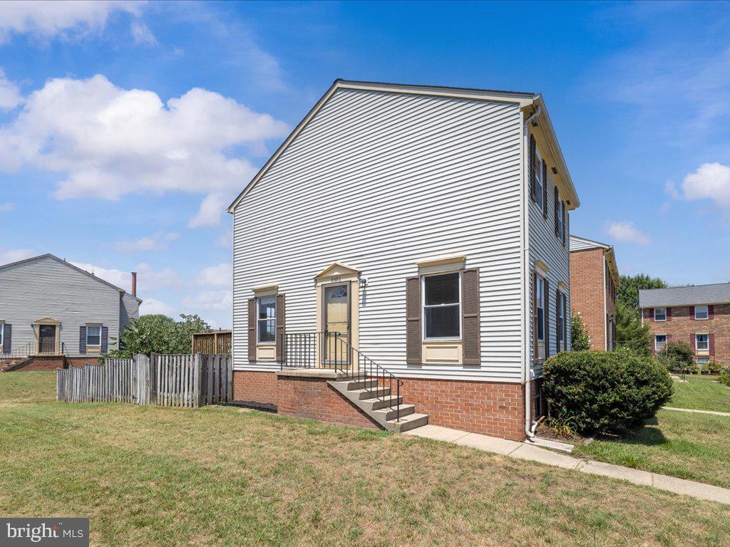 ELIZABETHS LANDING - Residential