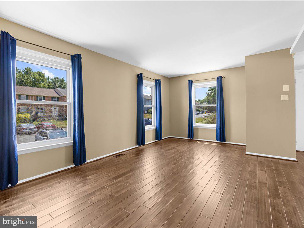 ELIZABETHS LANDING - Residential