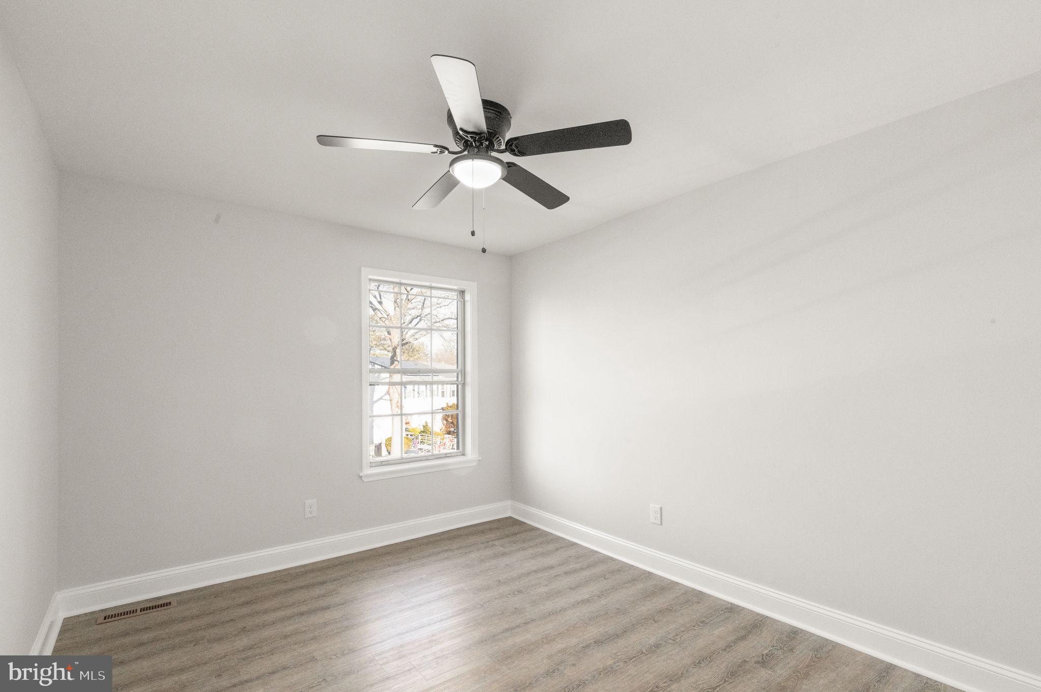 HARFORD SQUARE - Residential