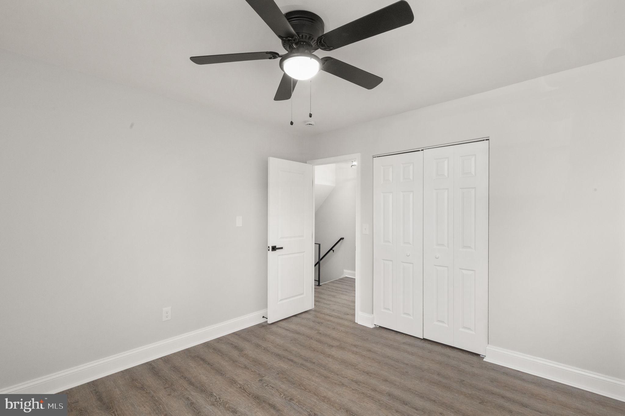 HARFORD SQUARE - Residential