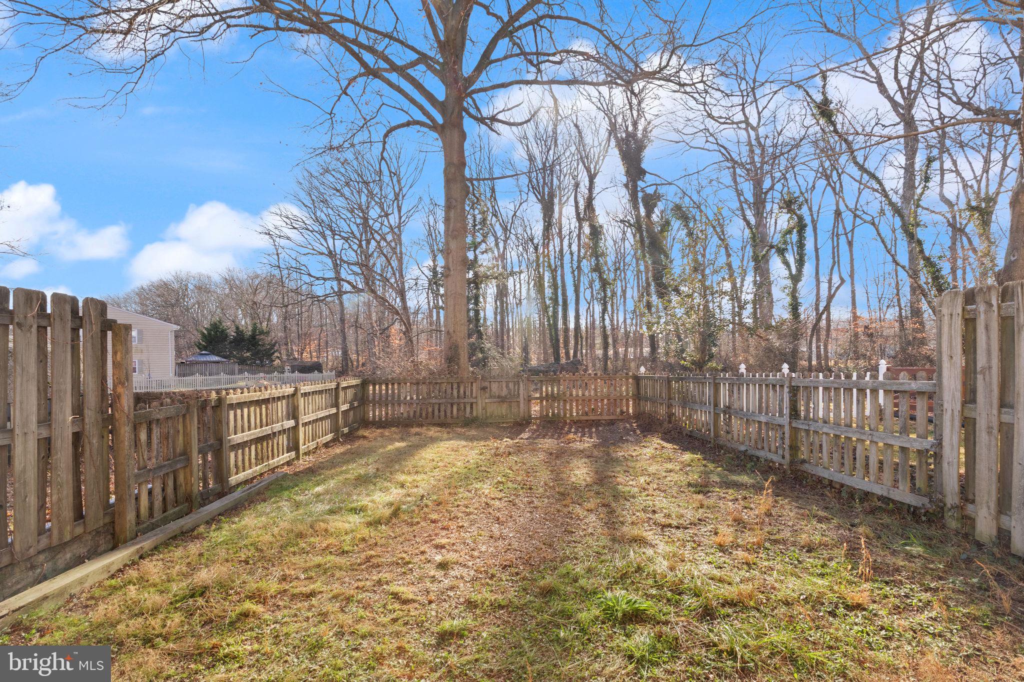 HARFORD SQUARE - Residential