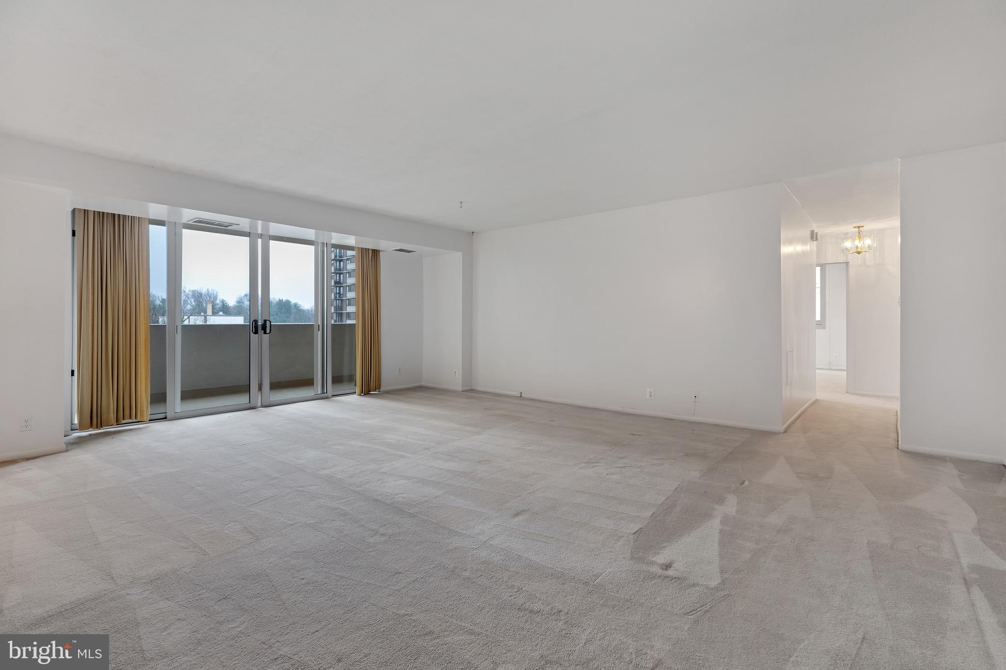 THE ELIZABETH - Residential Lease