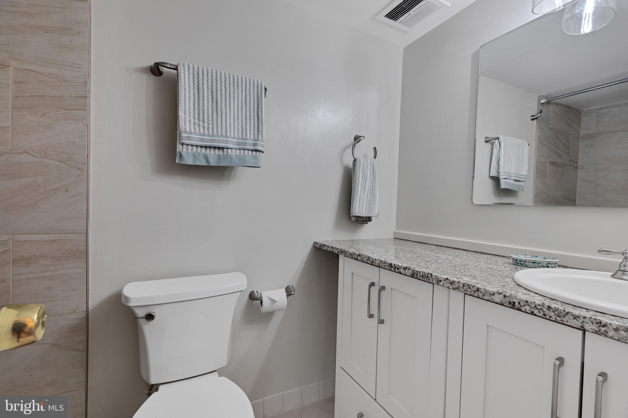 THE ELIZABETH - Residential Lease