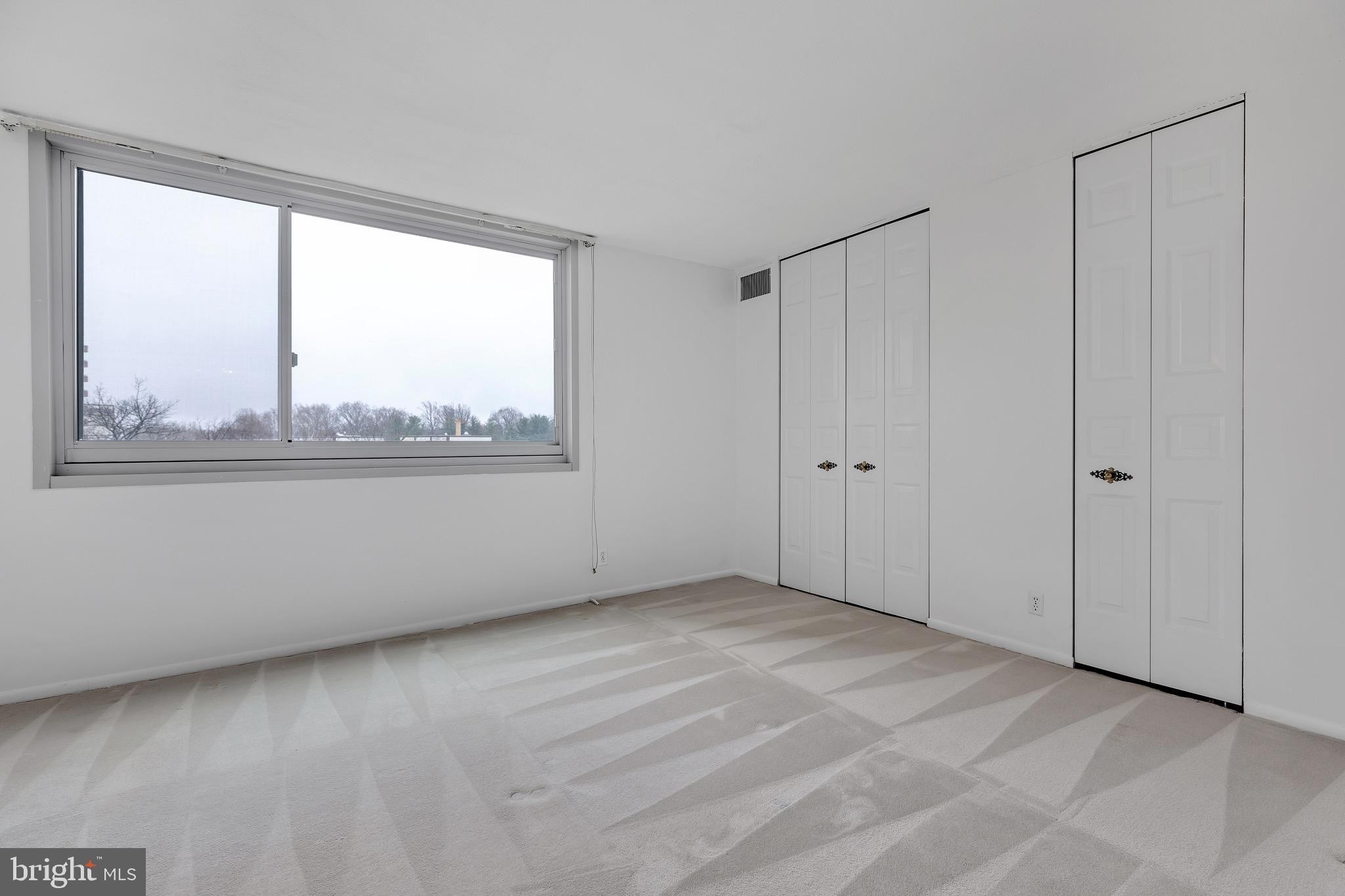 THE ELIZABETH - Residential Lease