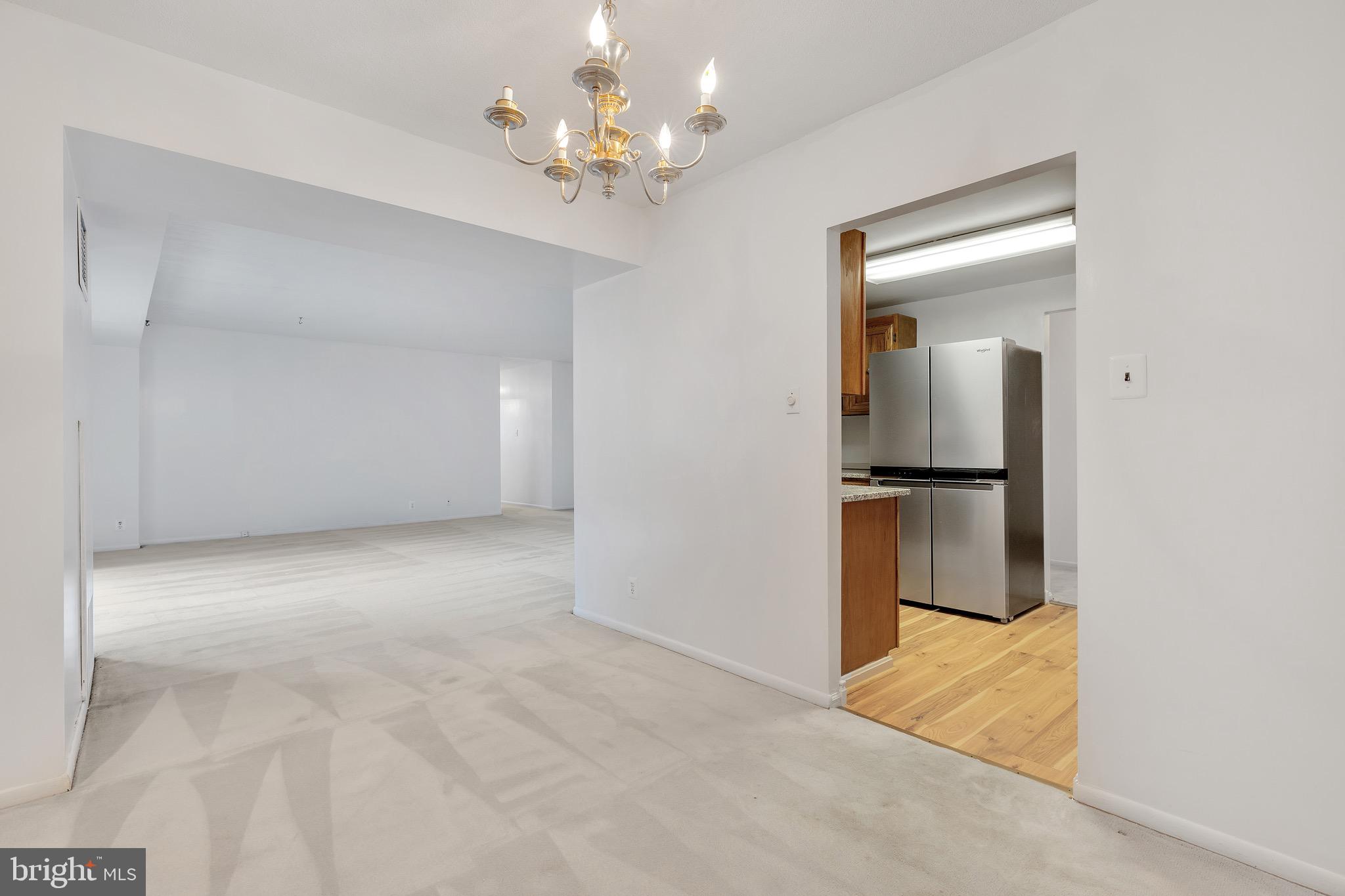 THE ELIZABETH - Residential Lease