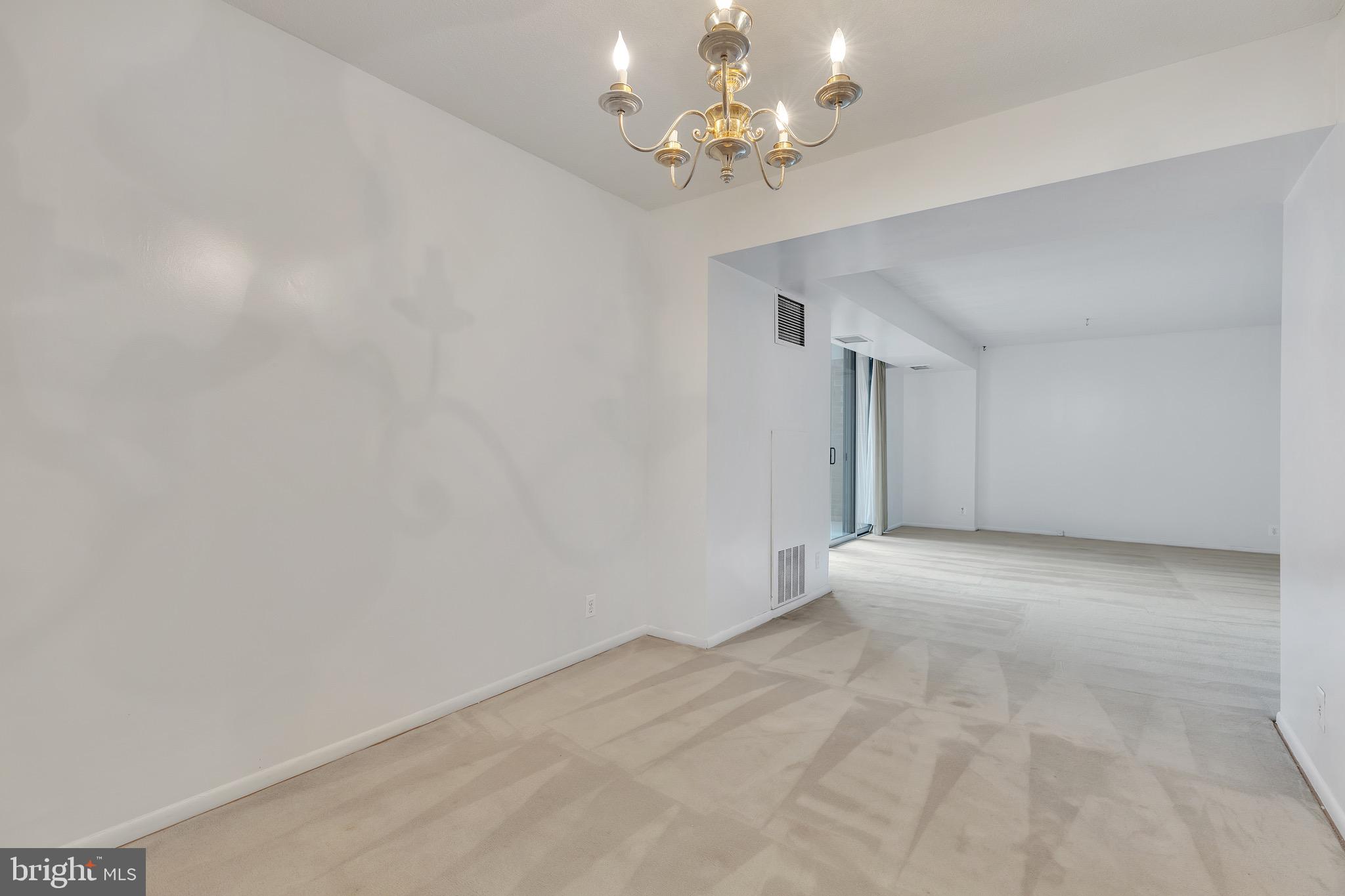 THE ELIZABETH - Residential Lease